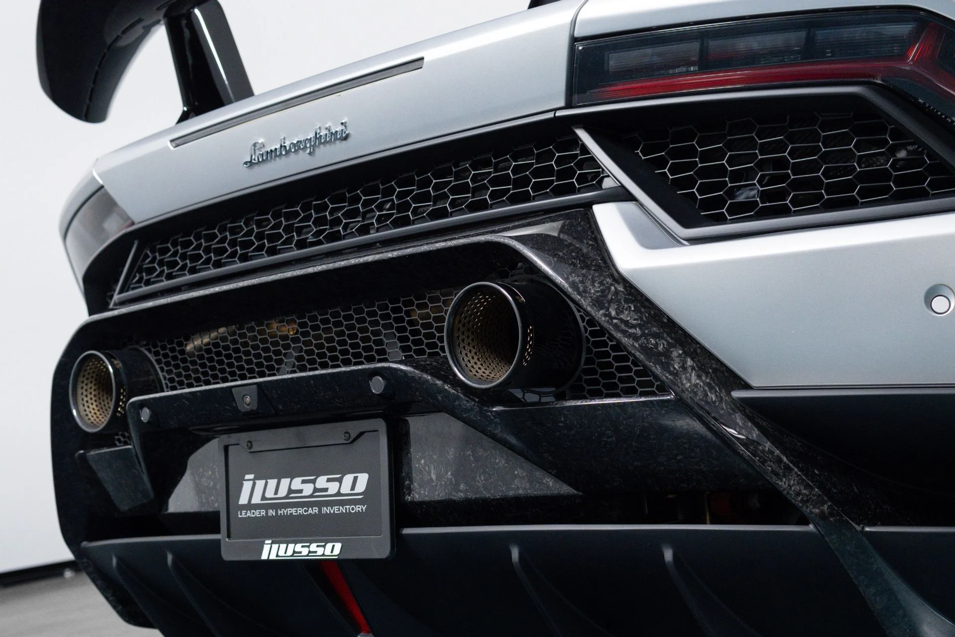 mph022_2362091798_Used_2018_Lamborghini_Huracan_Performante_Spyder_1781732323_94b3729845