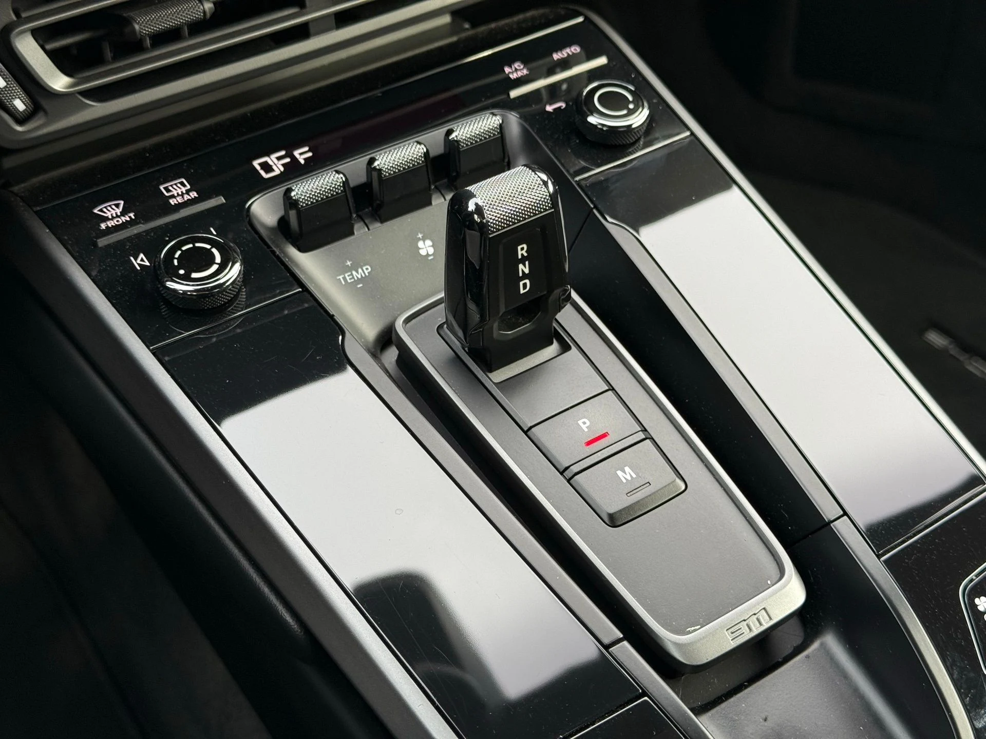 mph022_2367815772_56258701229be85c9dee8ca2e9cbc36a_fdb4e9b949