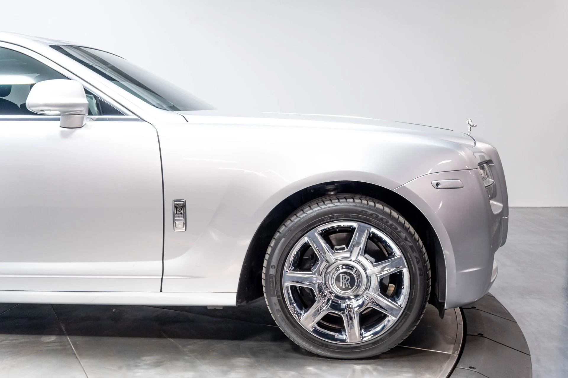 mph022_2373383594_Used_2012_Rolls_Royce_Ghost_1778014944_7b623781cb