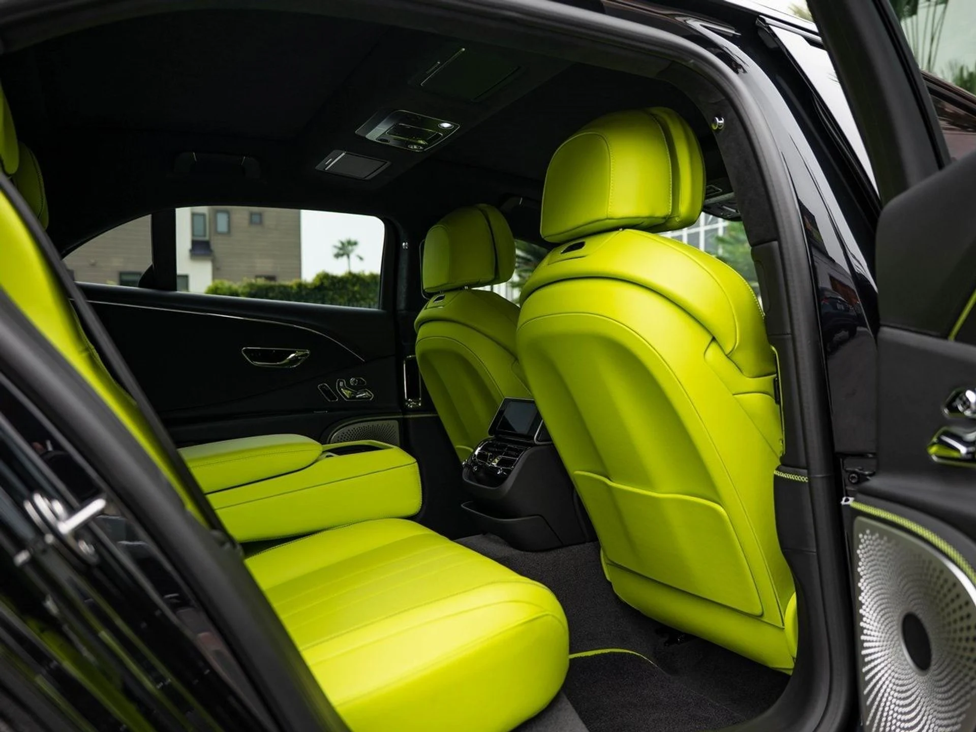 mph022_2376493054_18015062ca692a3c337088ae01883b09x_a32db4844a