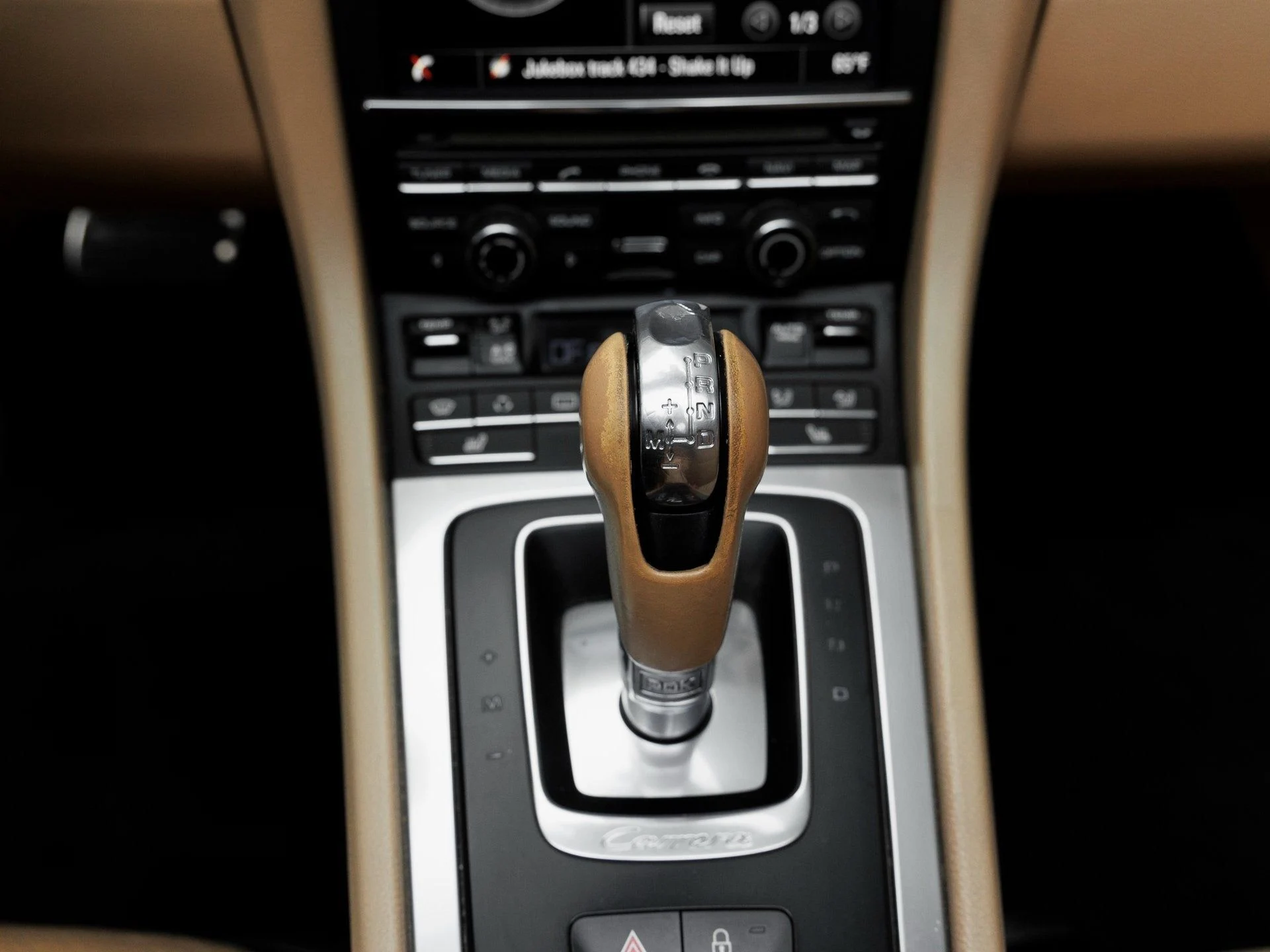 mph022_2378351363_23_ae33edaf01