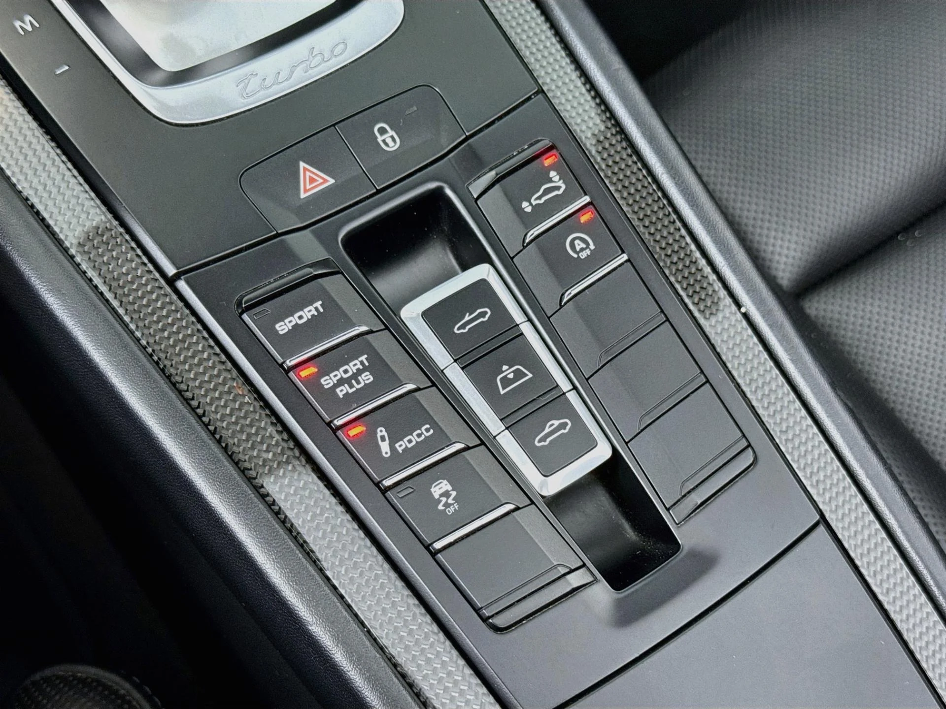mph022_2381779207_Used_2015_Porsche_911_Turbo_1792520599_dd1e922585