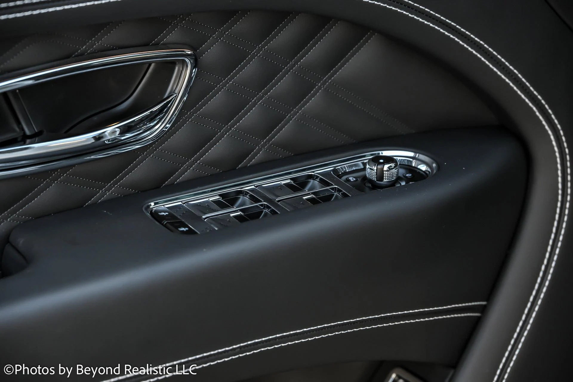 mph022_2392345723_Used_2019_Bentley_Bentayga_V8_1764407879_a1635268c4