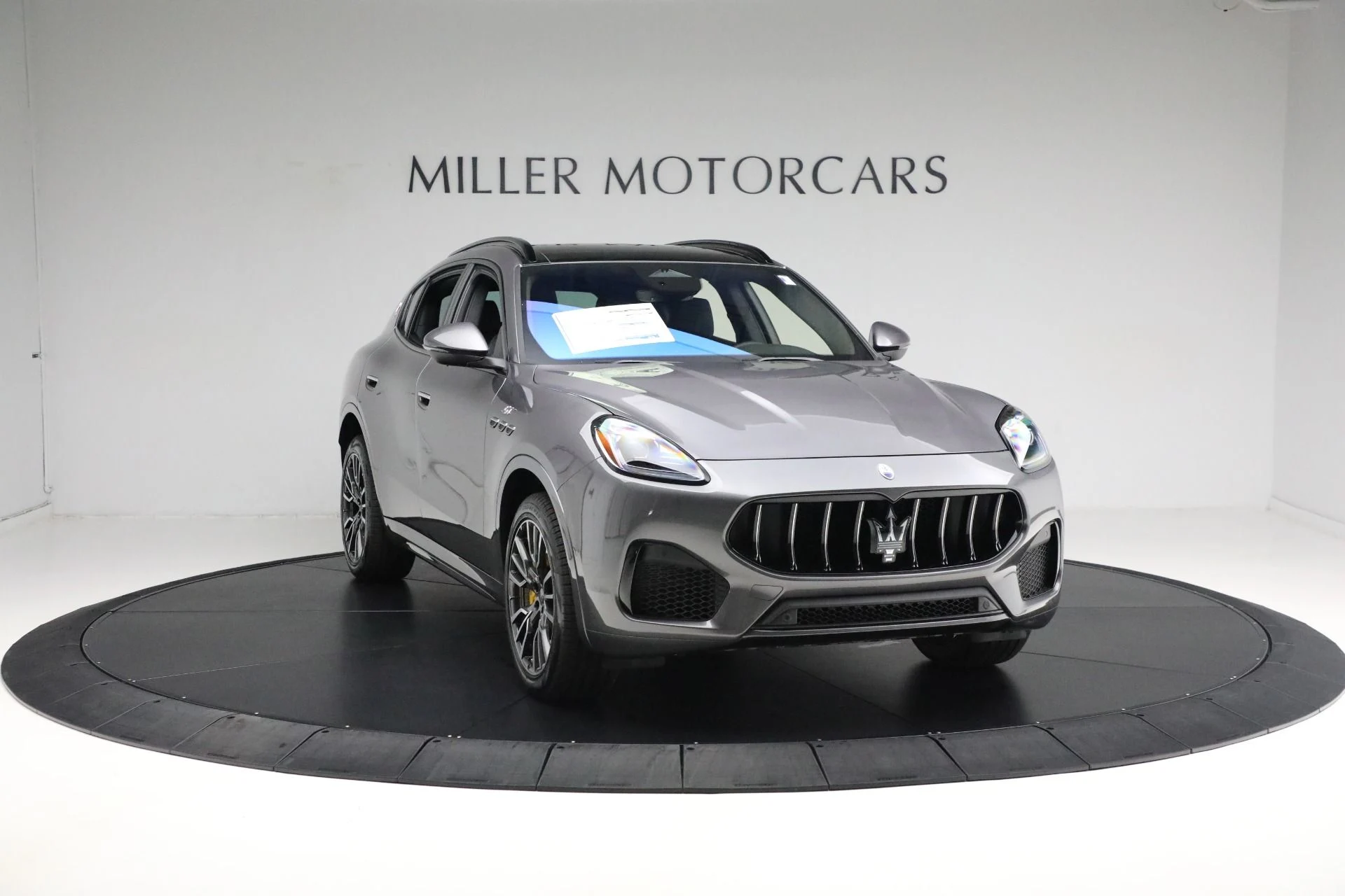 mph022_2394522551_New_2024_Maserati_Grecale_GT_85f133ba39