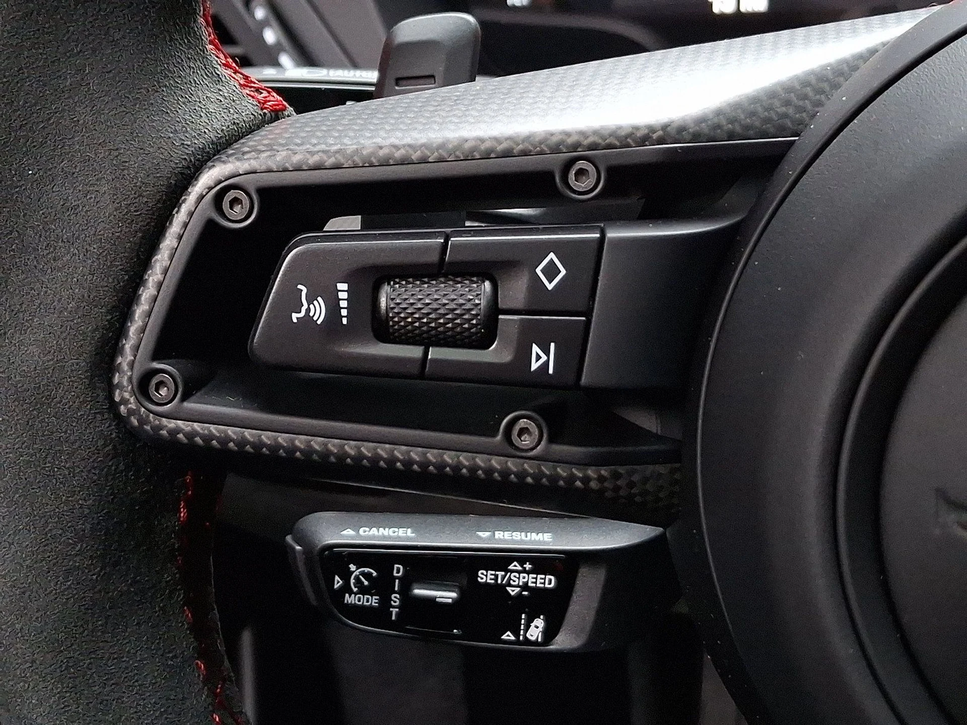 mph022_2395850513_e841be0f913d1680c3050242e9c05bed_c2f61b95b4