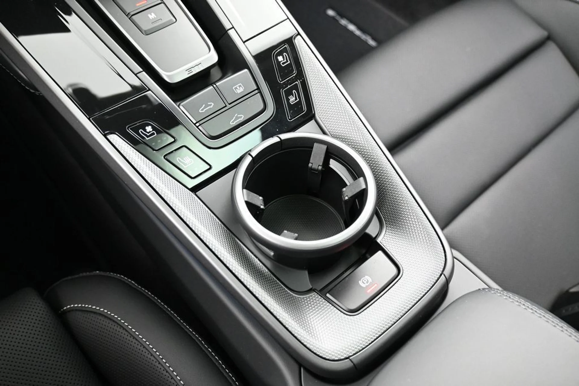 mph022_2401157369_73484d53_4137_4671_a4d1_7030c27e3924_379bba97f5