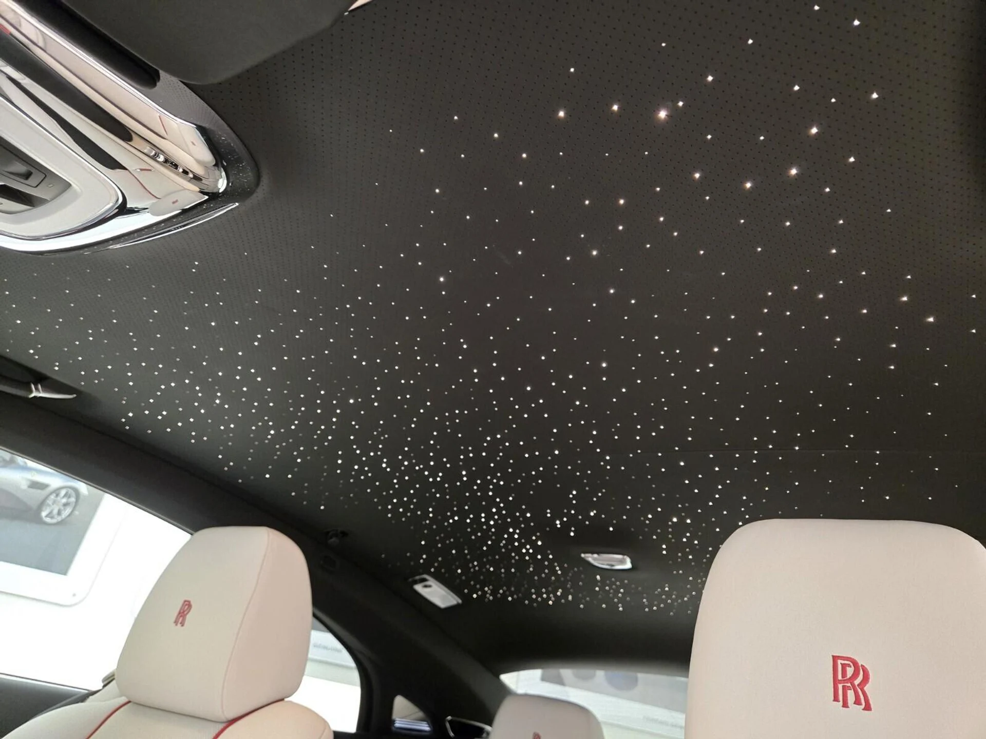mph022_2402236196_Used_2018_Rolls_Royce_Wraith_1755931434_e89bb633b1