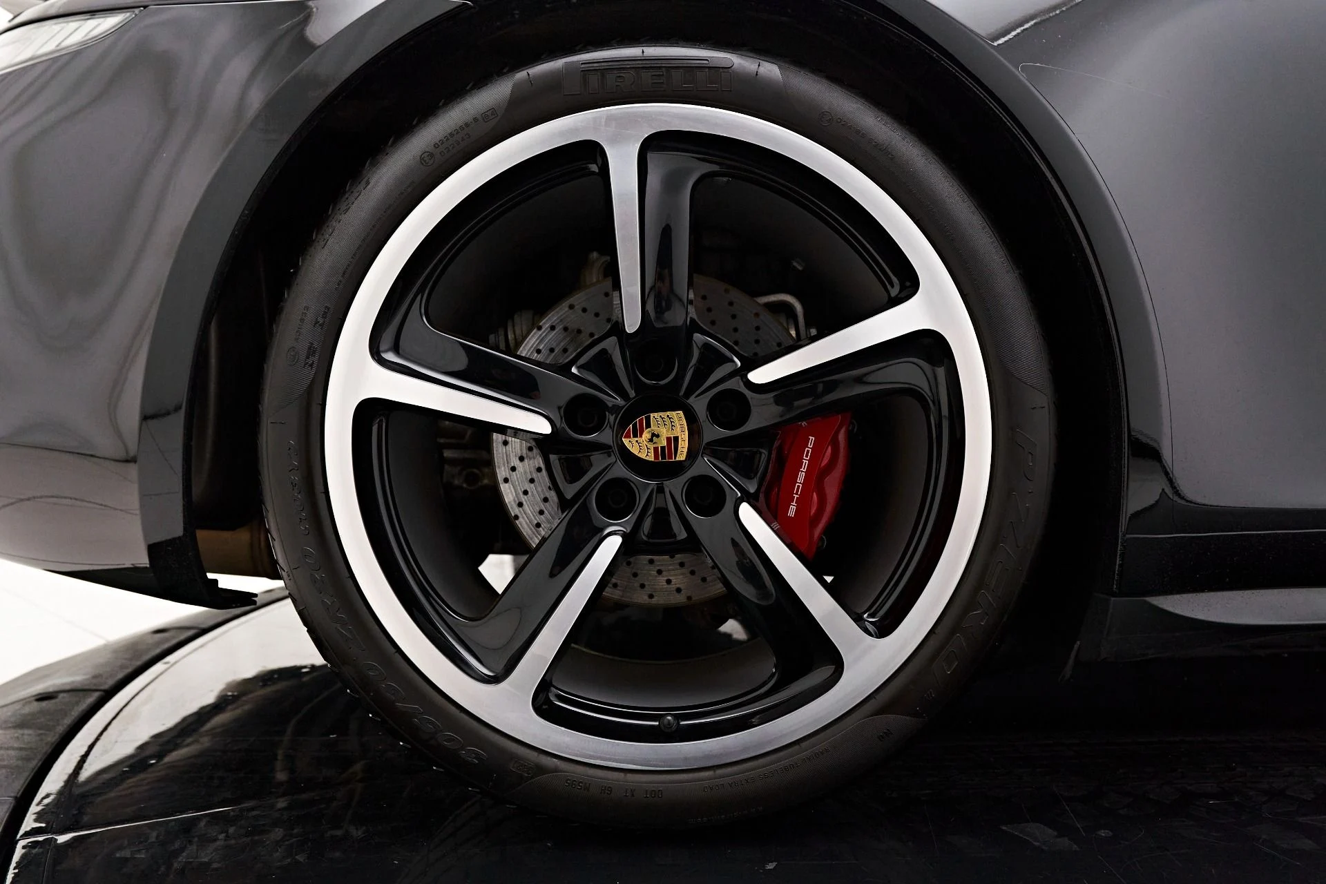 mph022_2403844457_Used_2016_Porsche_911_Targa_4_S_1708643466_ec94a172e2