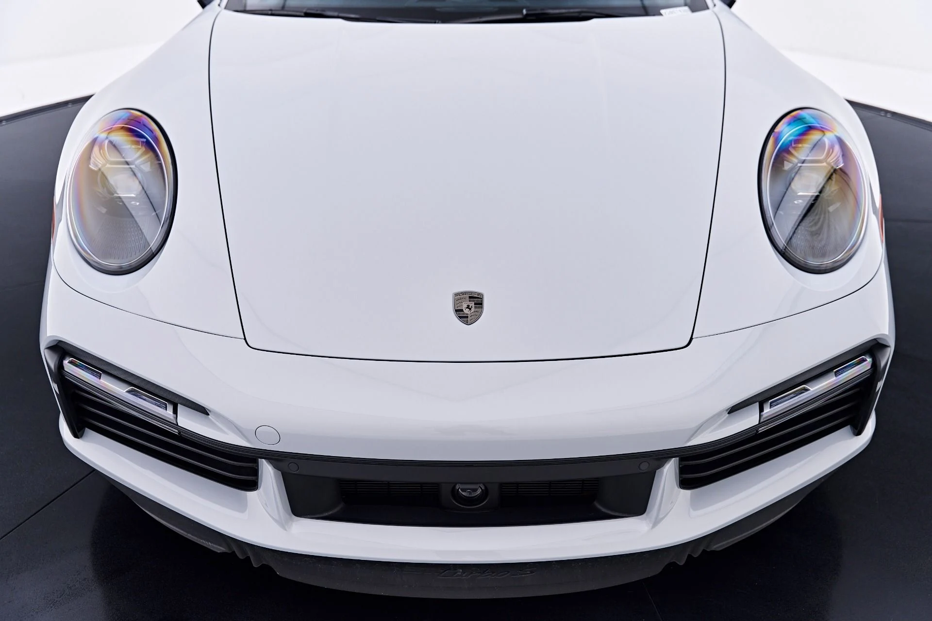 mph022_2407820933_Used_2025_Porsche_911_Turbo_S_1784161197_376def7f46