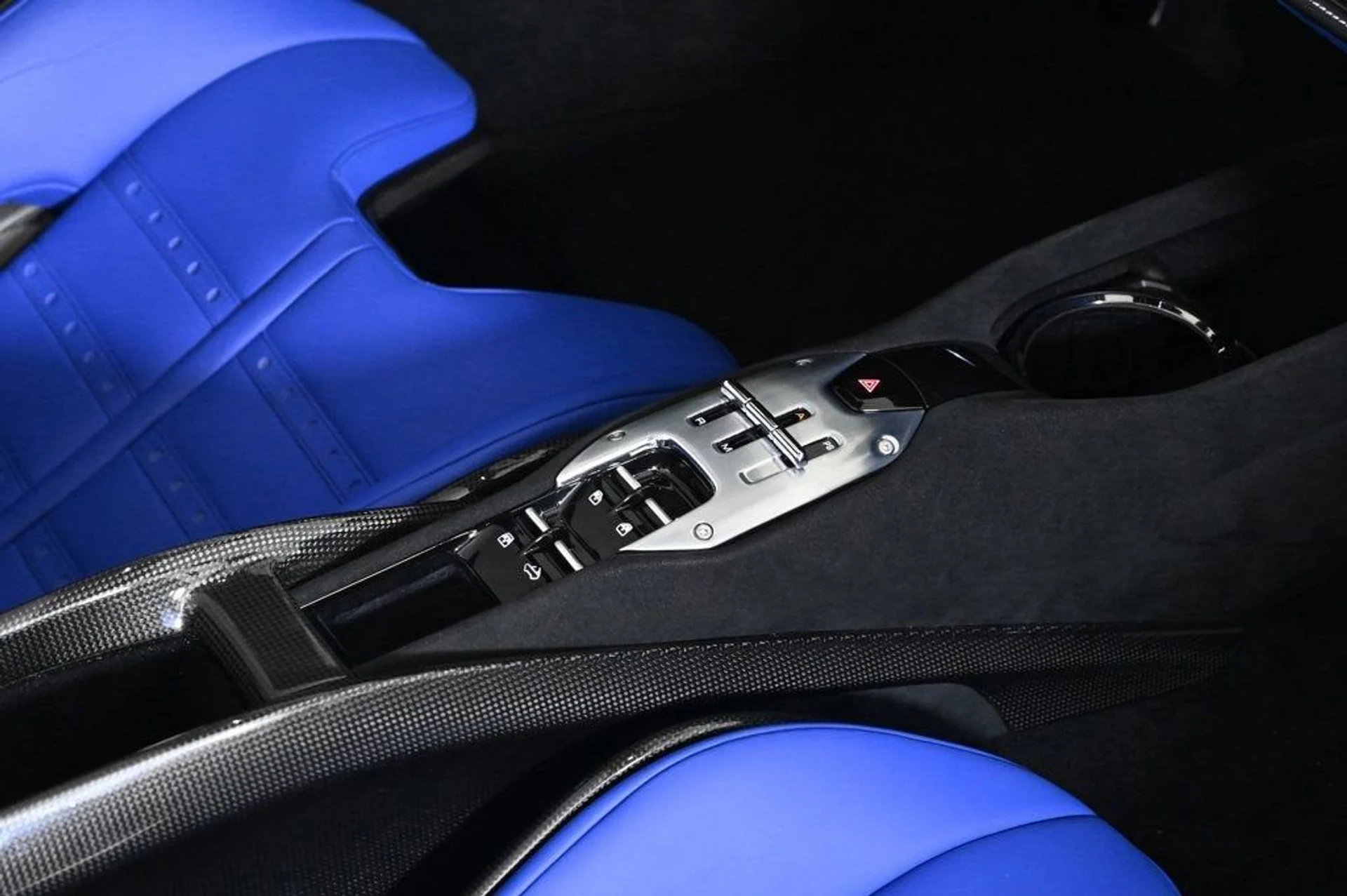 mph022_2408382294_aacba26aa9b542fe81fb835ff7a315b2_44e6ee38a3