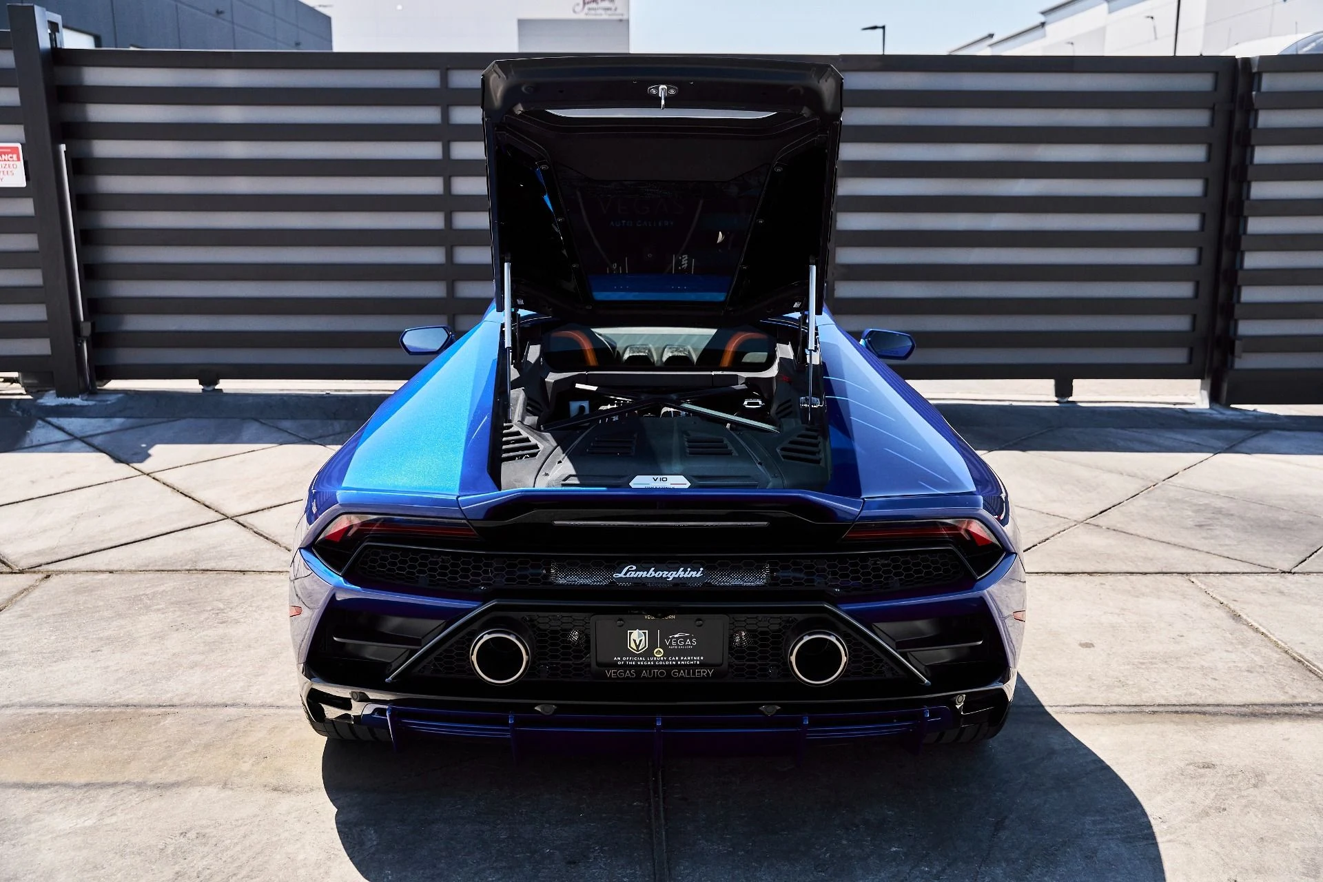 mph022_2409413715_Used_2020_Lamborghini_Huracan_EVO_Base_1777394795_9d57fdbe38