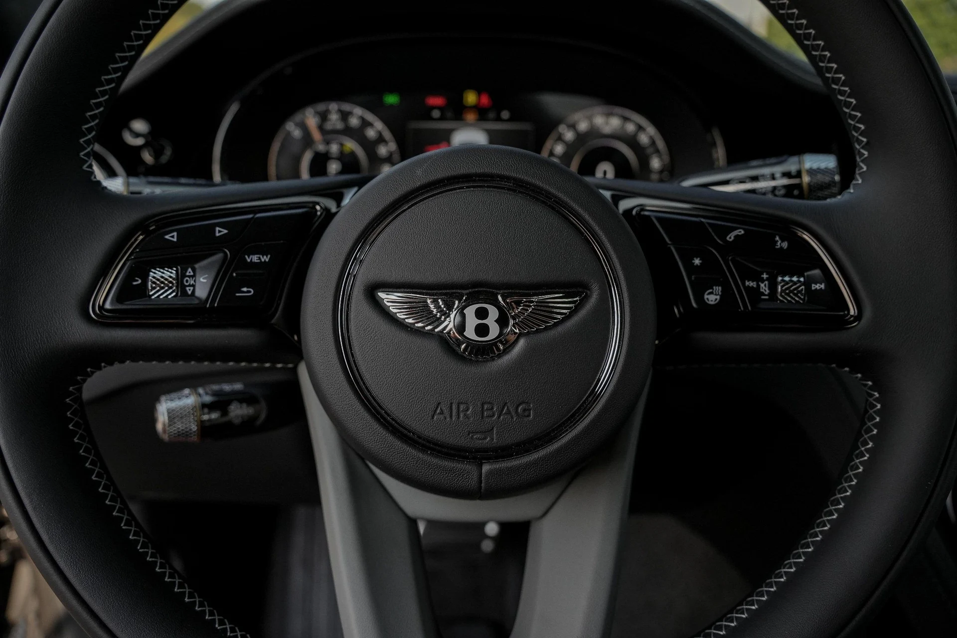 mph022_2413544113_Hi_Tech_Luxury_Imports_LLC_SCBCP_2_ZG_5_TC_023736_image_22_df4953e106