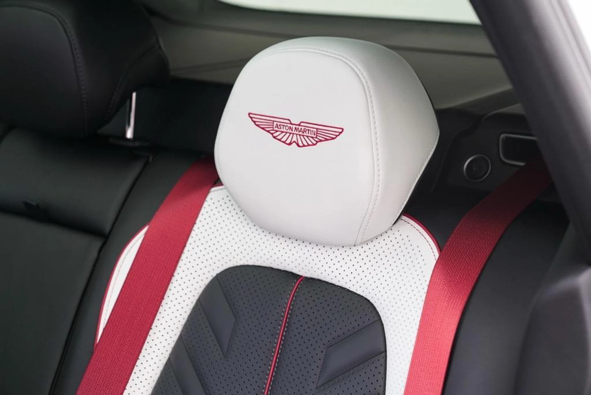 mph022_2416261719_ps59gyp_MIYZFN_Fb_KC_Zlw6bqt_Bg_ca24a856f3