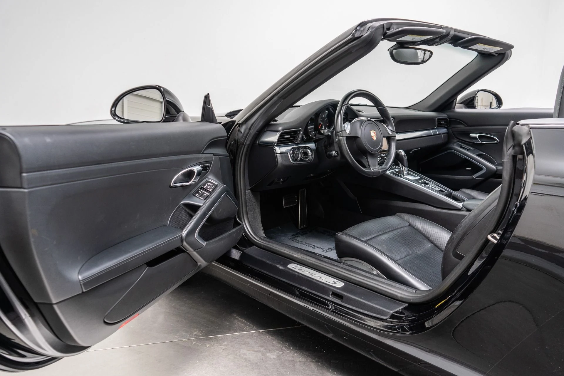 mph022_2421126_Used_2014_Porsche_911_Carrera_S_Cabriolet_Premium_Package_Plus_Sport_Chrono_1788280654_882ad40ea1