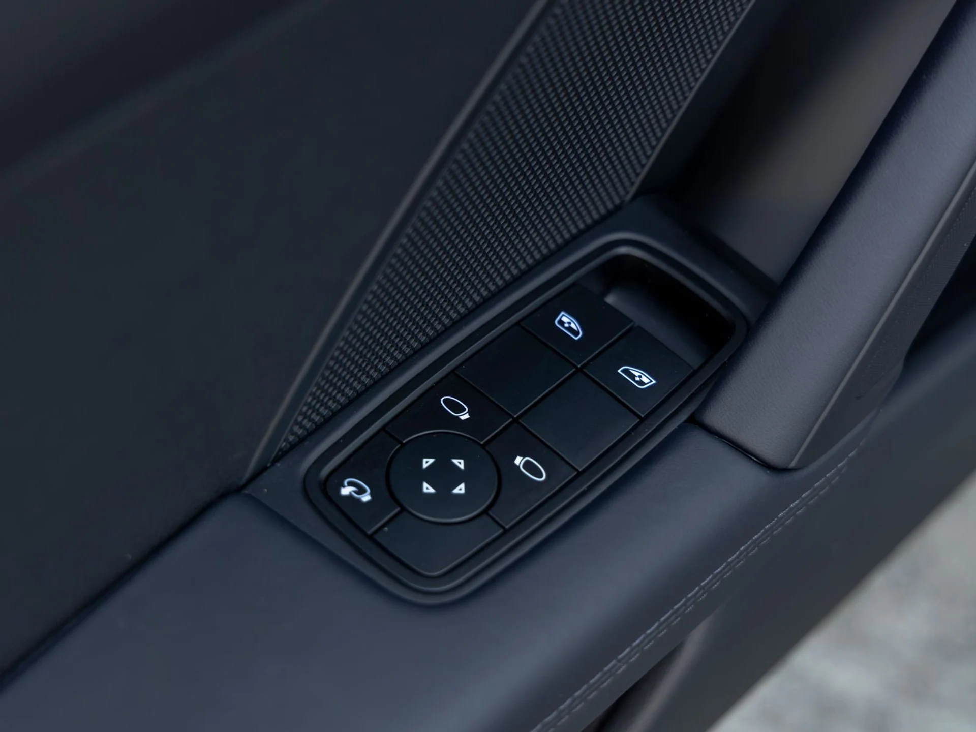 mph022_2425133864_23_ca54d49264