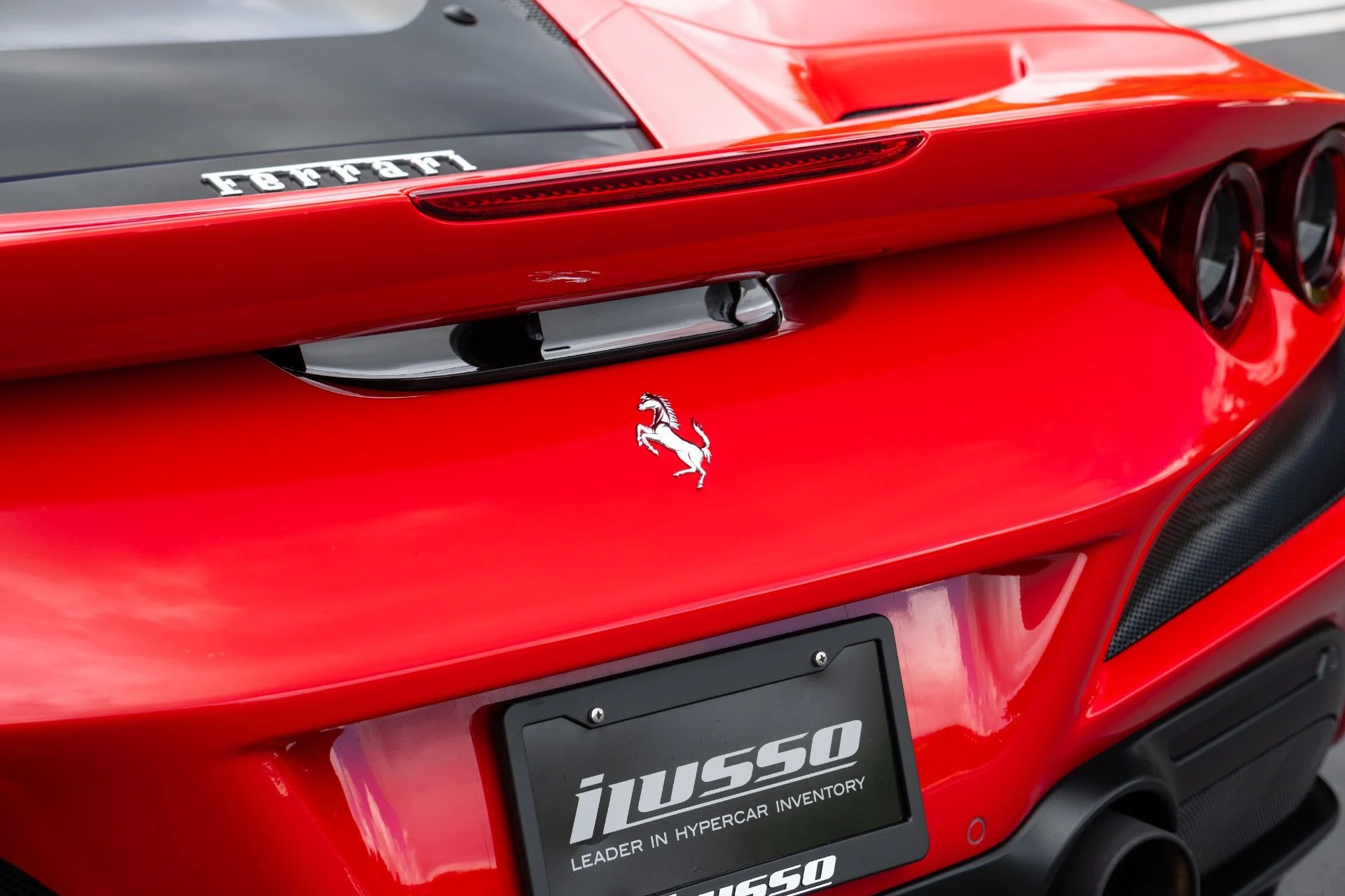 mph022_2429218459_Used_2022_Ferrari_F8_Tributo_1774670303_e174a6120b