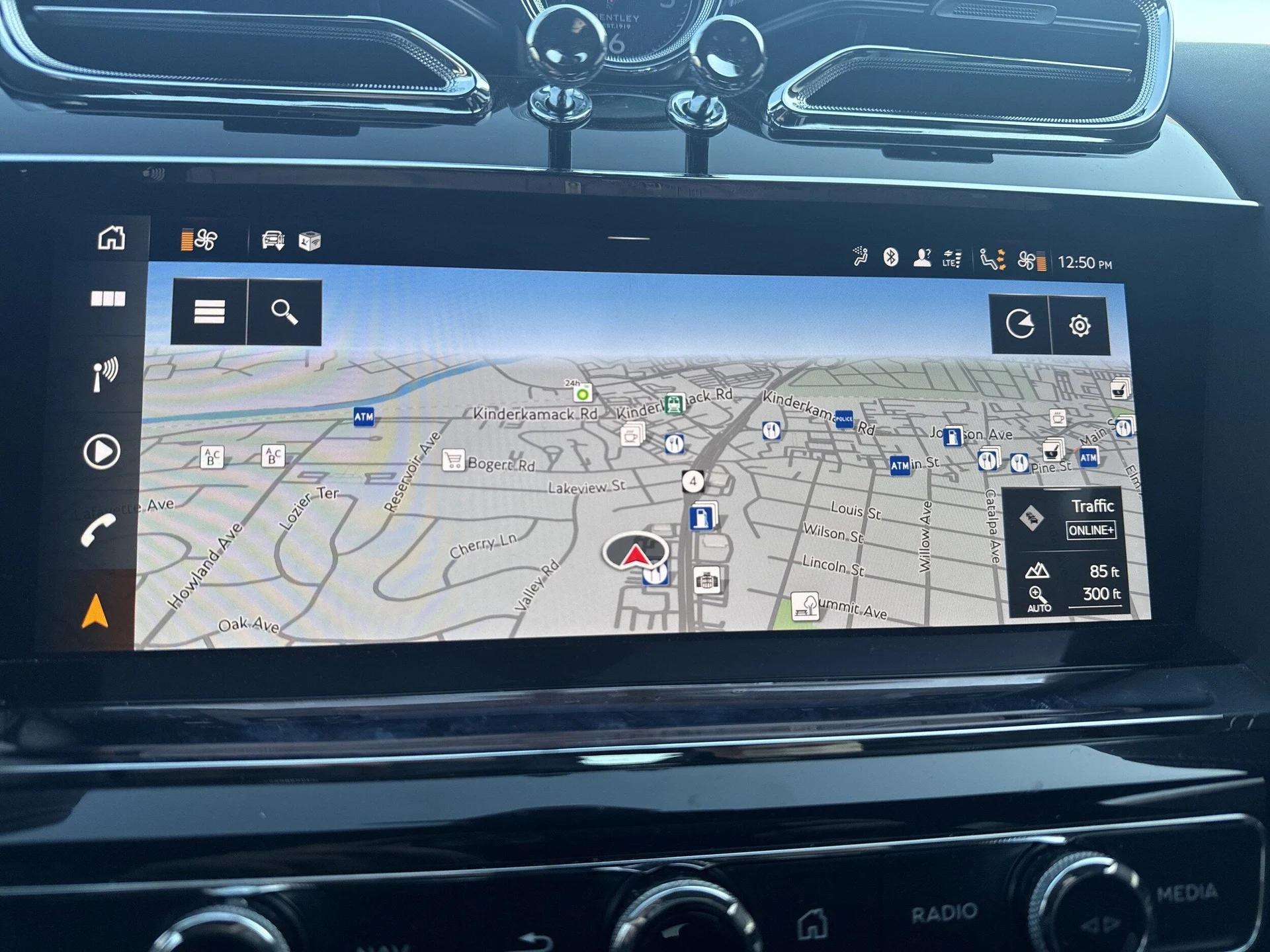 mph022_2429748352_3963a1506d39145420a516acf752c283x_3ba5da52ba