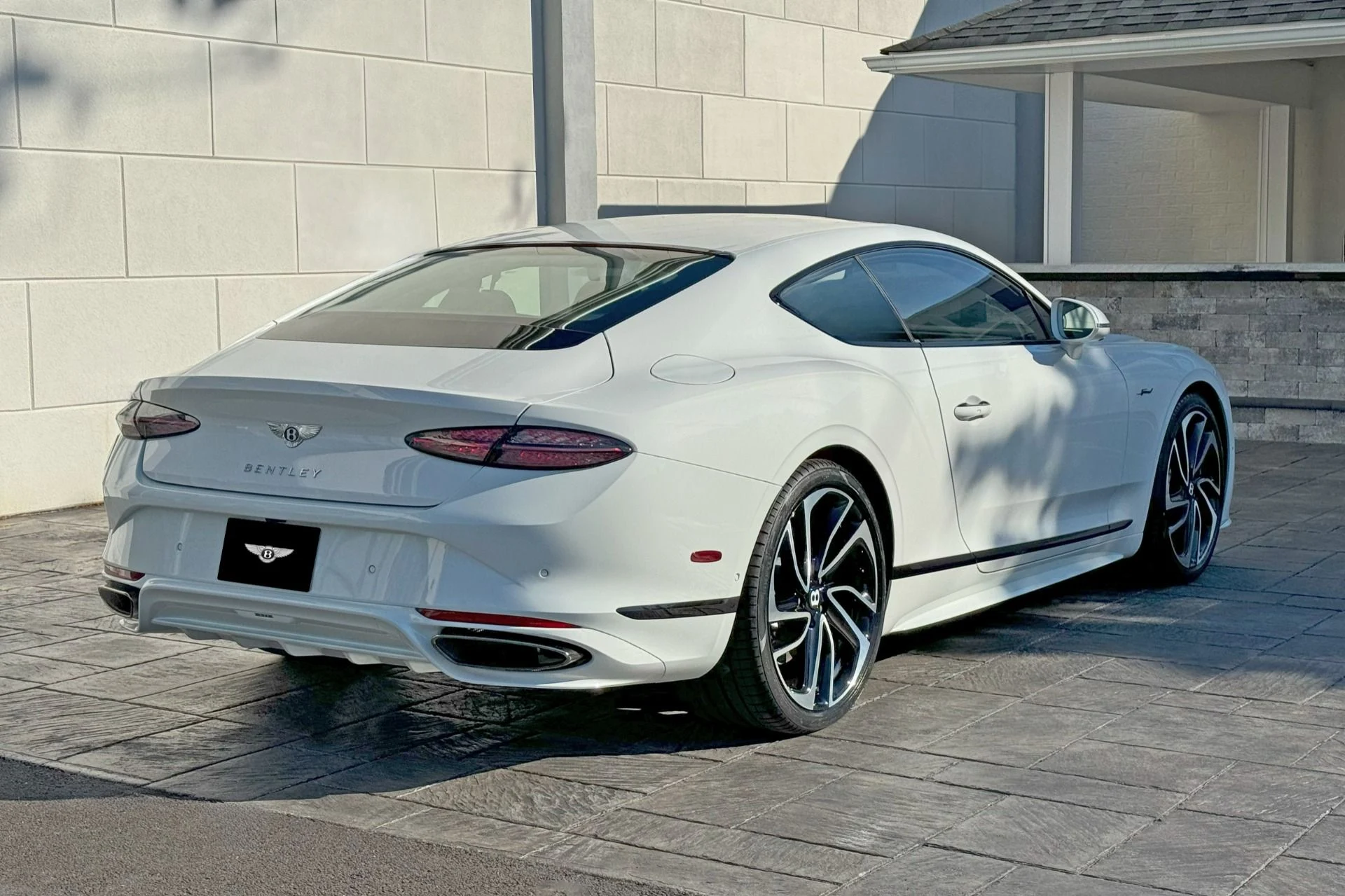 mph022_2434320_New_2025_Bentley_Continental_GT_Speed_1739969218_c92d9e4696