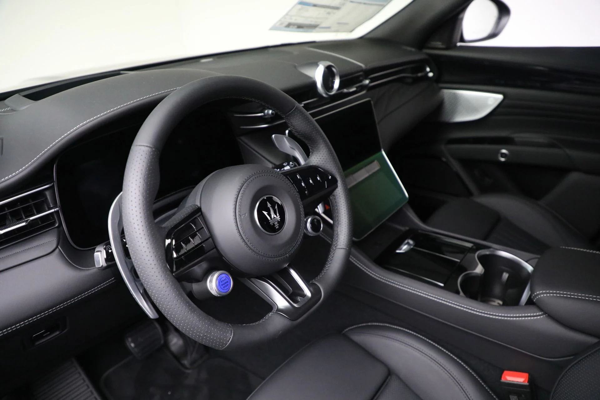 mph022_2439875621_New_2025_Maserati_Grecale_Modena_77ce6eada7