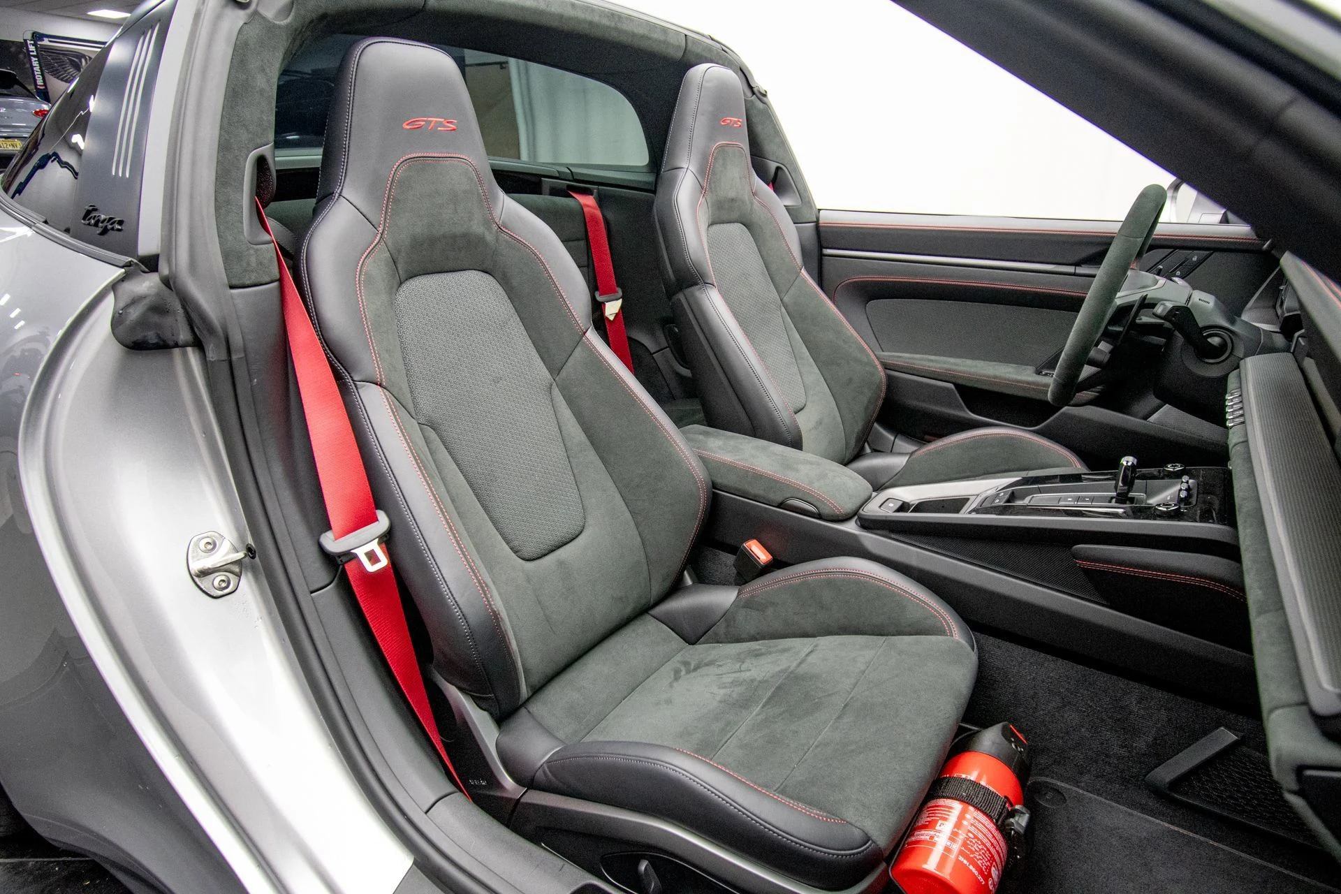 mph022_2442619524_14764a200da04266b40e92af185607e4_3b68bba1b1