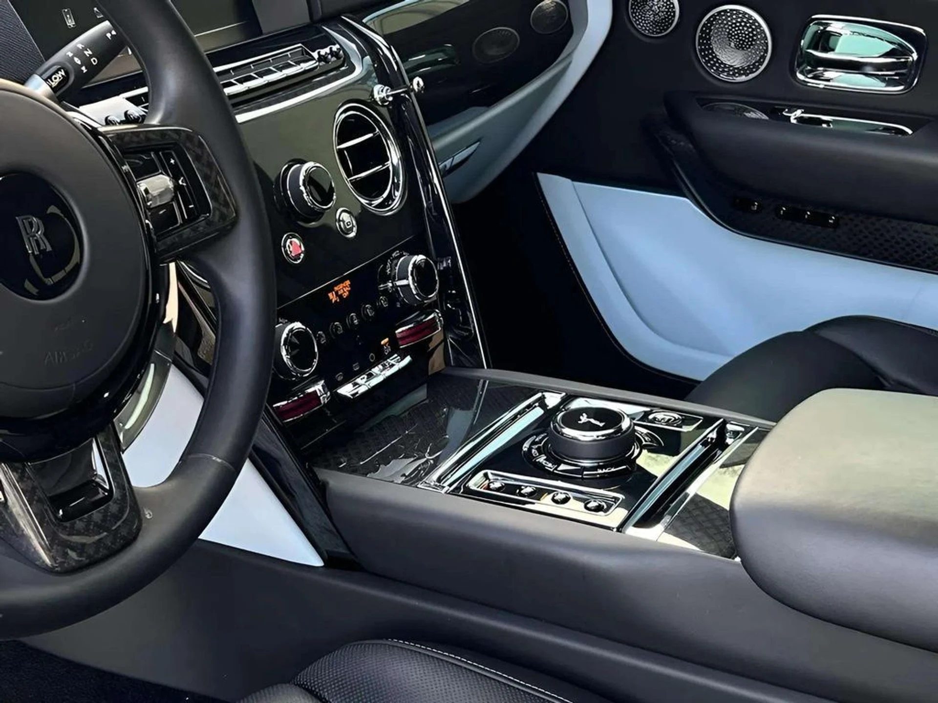 mph022_2445700680_dcfd06f55407ba8a0eca1a6e9d0ef8fax_0b2c1fa47c