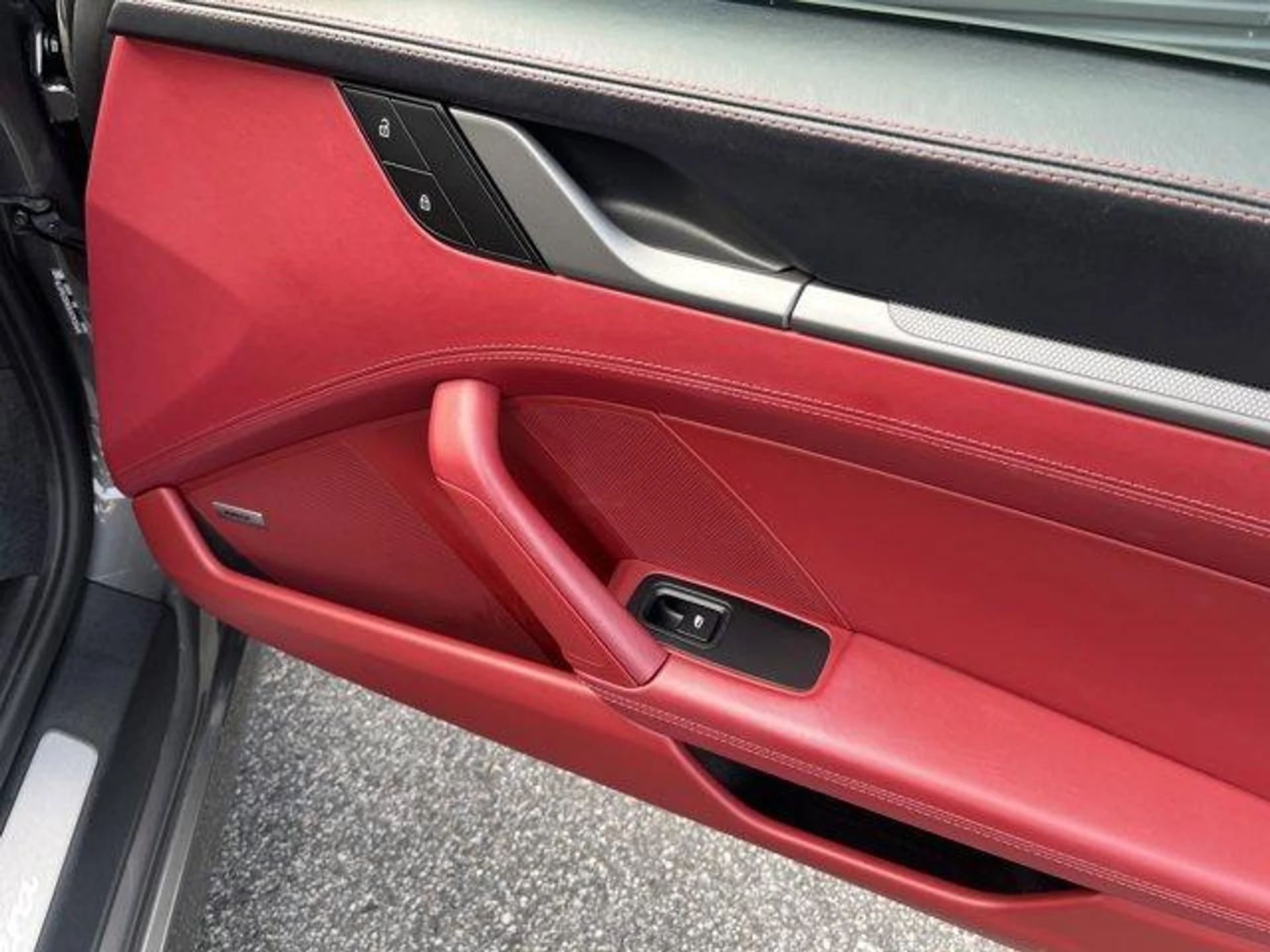 mph022_2459724172_X1_UM_Hk_Lzqa_NGSQY_Ll_Psky_Qc_MP_8_df5292b2bb