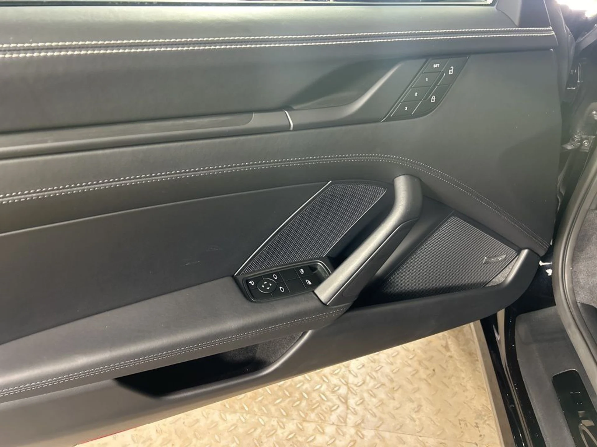 mph022_2460849986_6995c7f5323368011939f21fd746d147_5d54b41f80