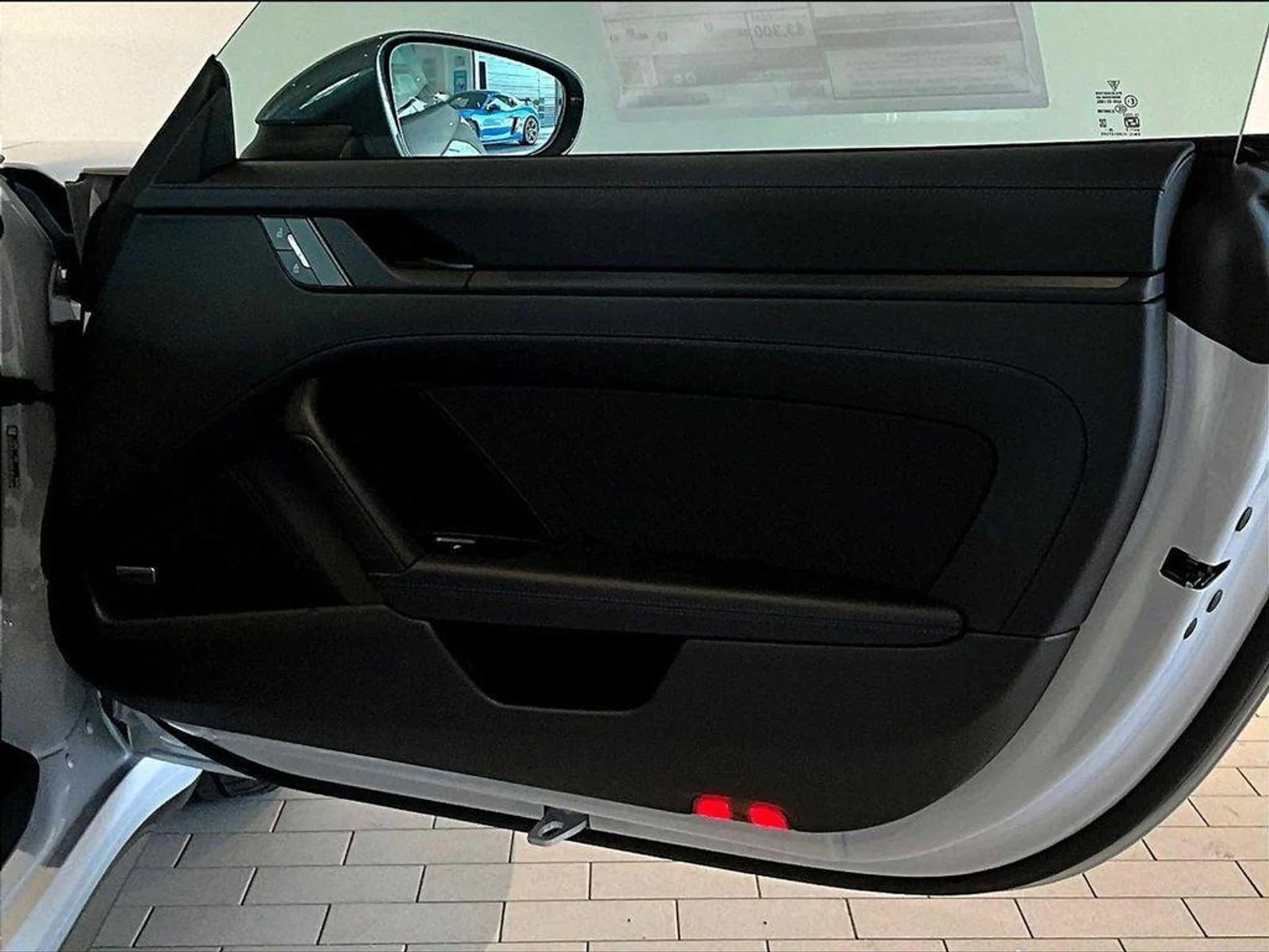 mph022_2461647279_VG_Hph_R_Wz_ILD_0e8_CB_9g1z_S_Xp_eck_06b11829dd