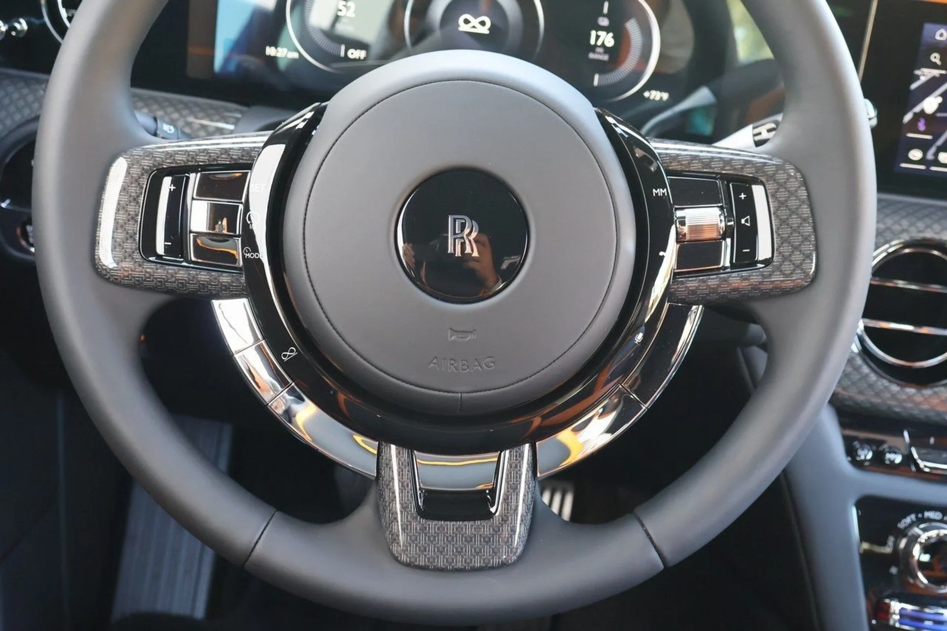 mph022_2461945830_23_87461d9309