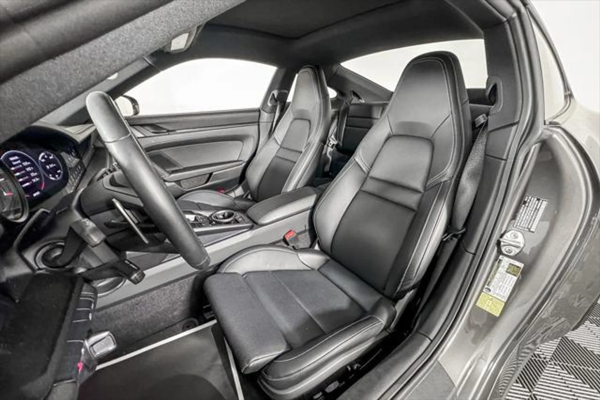 mph022_2471689125_p_UT_8_A_Gfi_VXQB_Dzs_O49nl_S5o_Gst_U_3b82ffa8f6