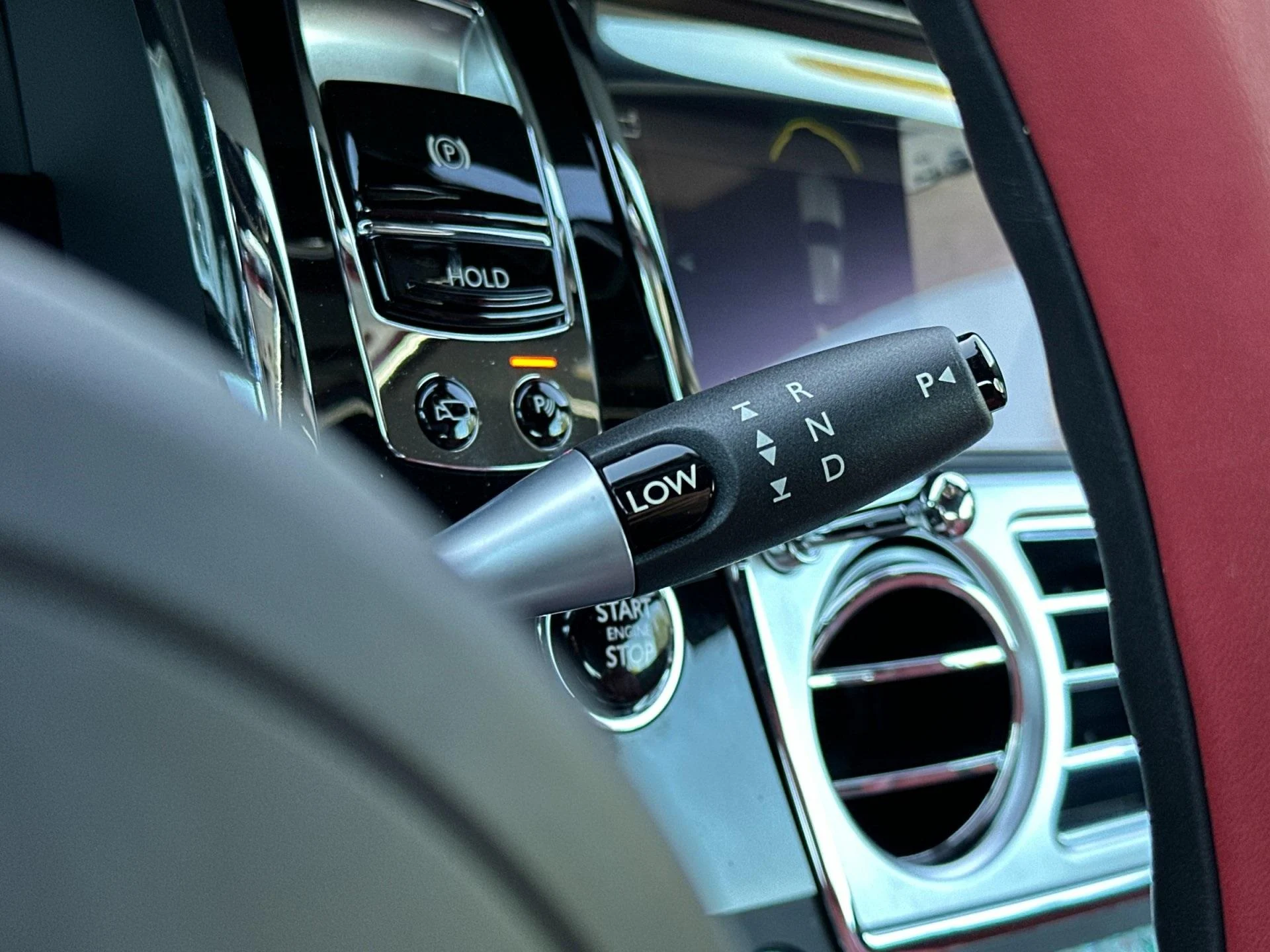 mph022_2478014063_Used_2019_Rolls_Royce_Wraith_1747423848_cc6419ccb7