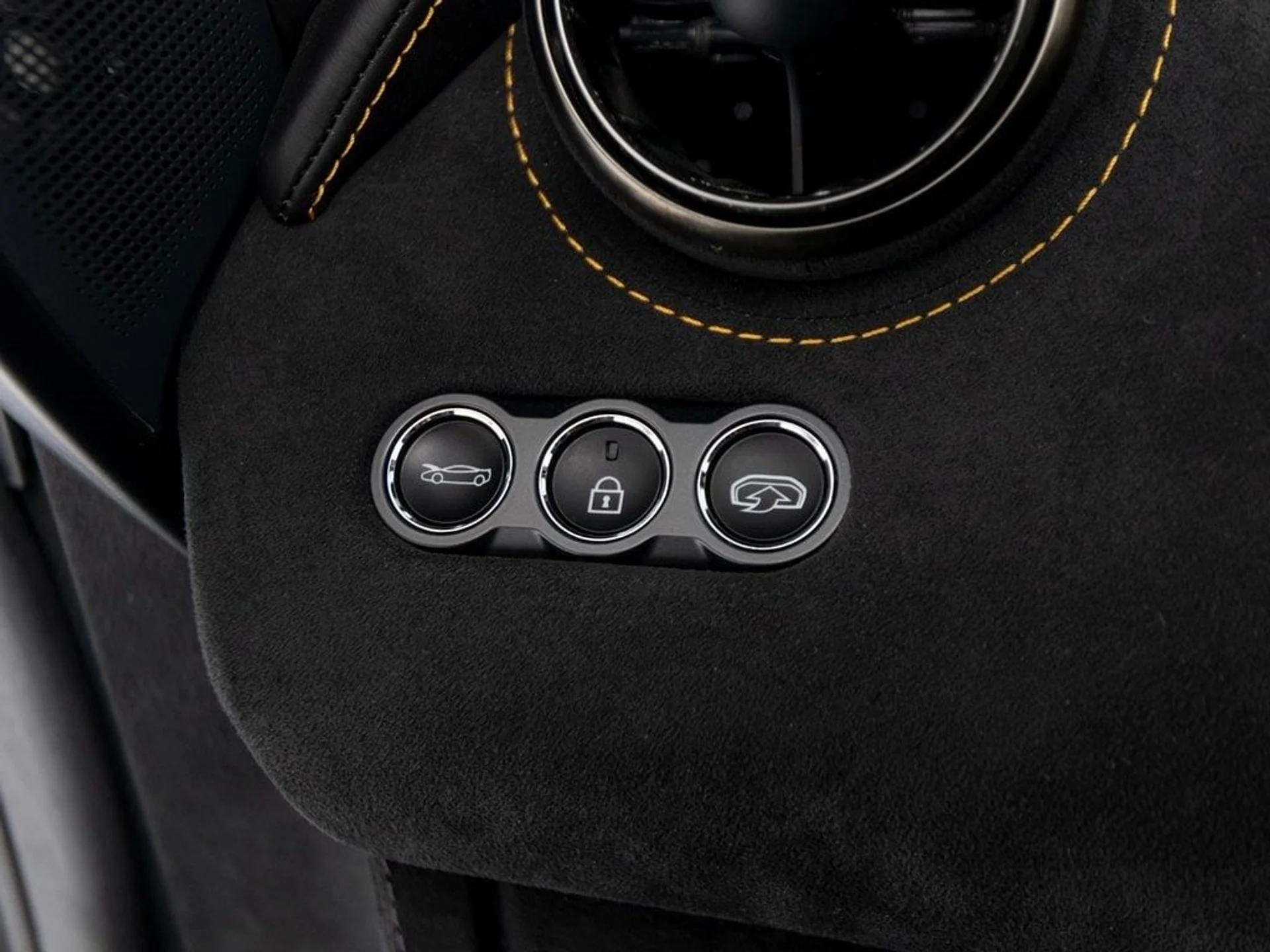 mph022_2494759566_0c10aa9f4da710b57897910137fdc368x_ca08500ac0