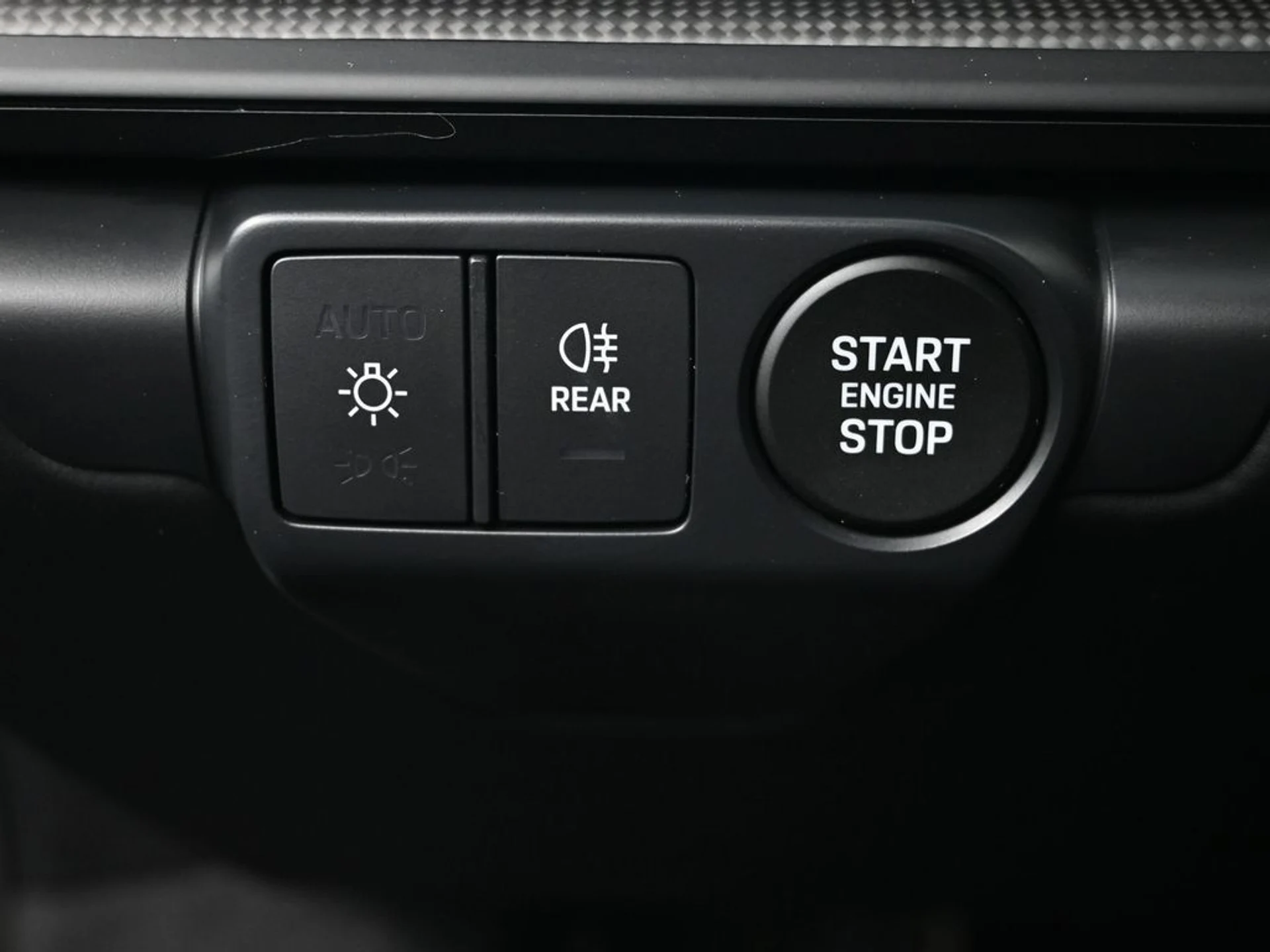 mph022_2496594034_914d2bc494b14fdd51c211192a48123cx_1b57515672