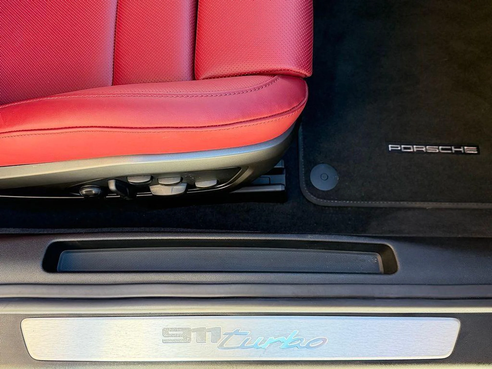 mph022_2501956965_Vb_Oi_Uwx_Q7l_Wpo_Y5_P_Oq6q2brs40_07962103d6