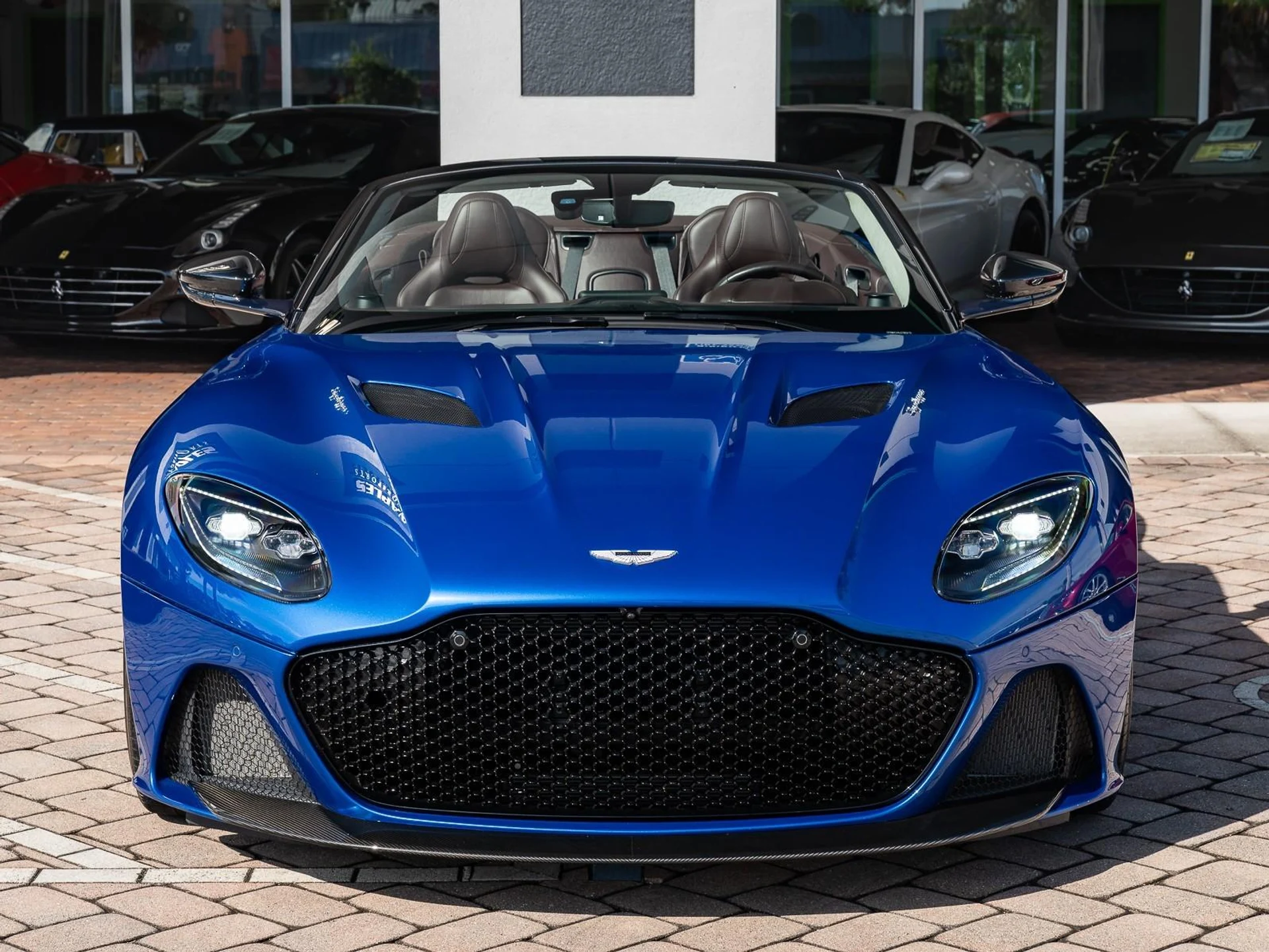 mph022_2525659164_Used_2020_Aston_Martin_DBS_Superleggera_1761685623_1d0cb69011