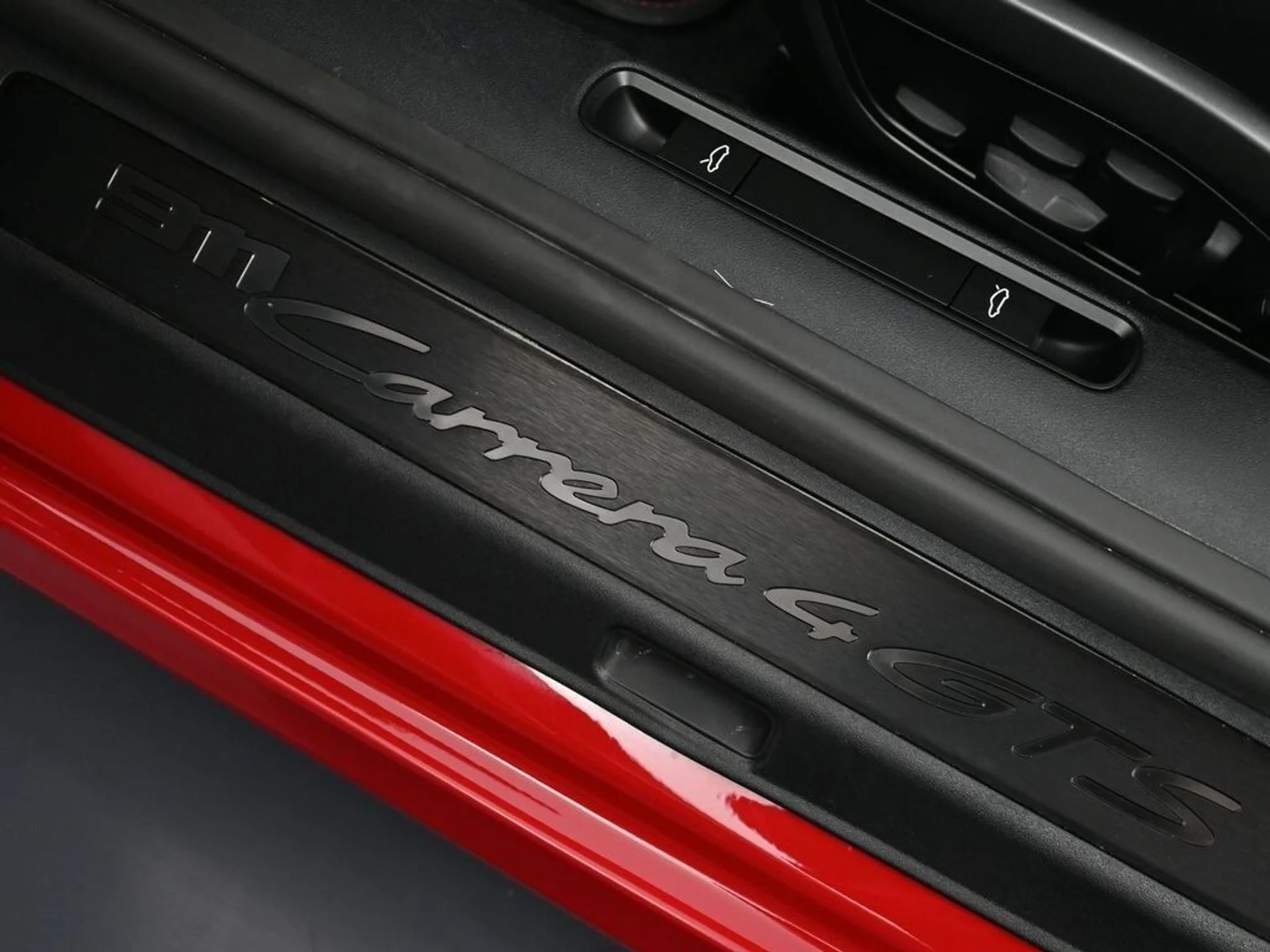 mph022_2528640707_fa10f87997bfa502dbc43479692a8194x_db6b030084