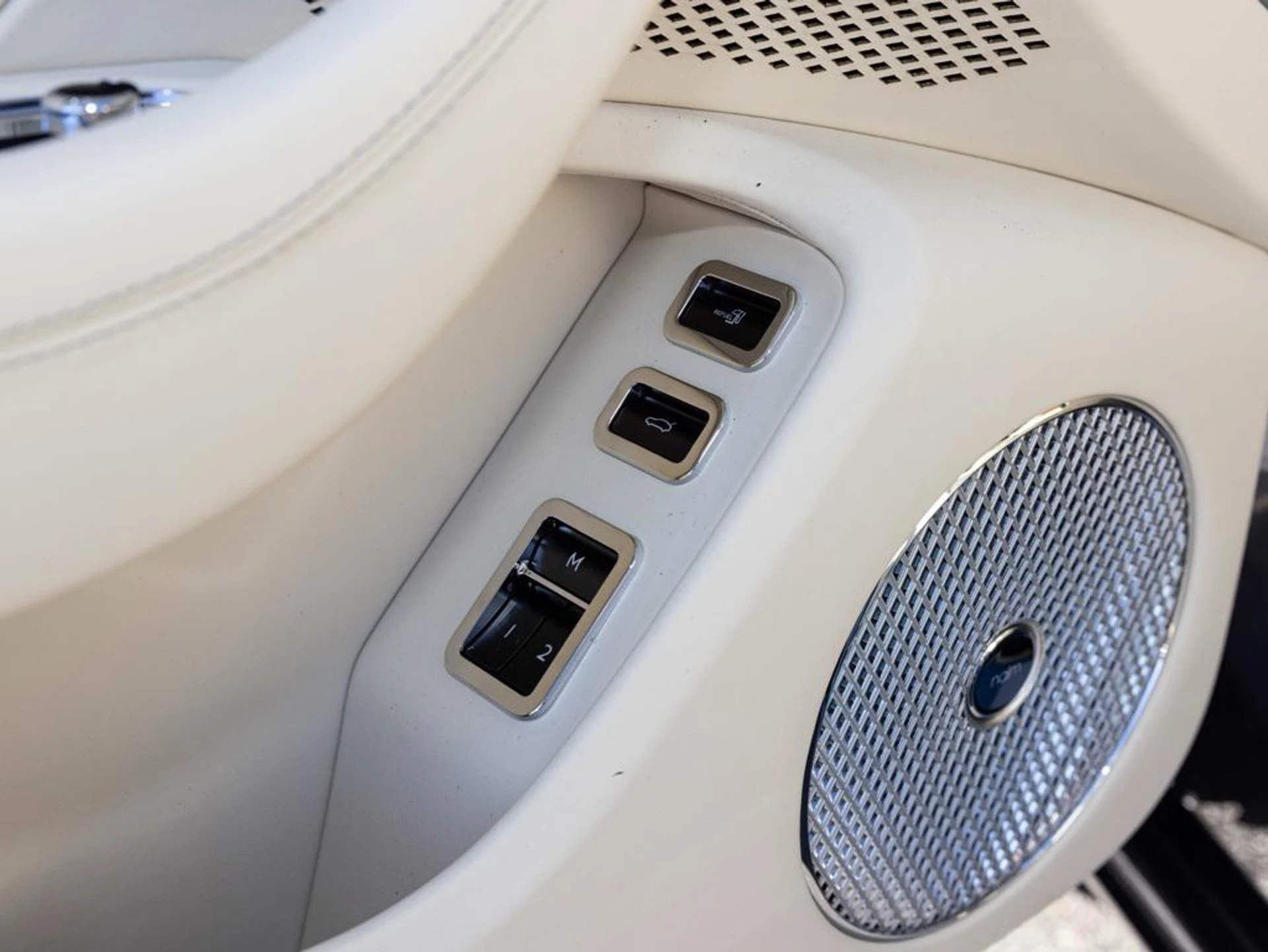 mph022_2538411178_471657911_690a42526f3f14244e02b1b4_e39dda3c69