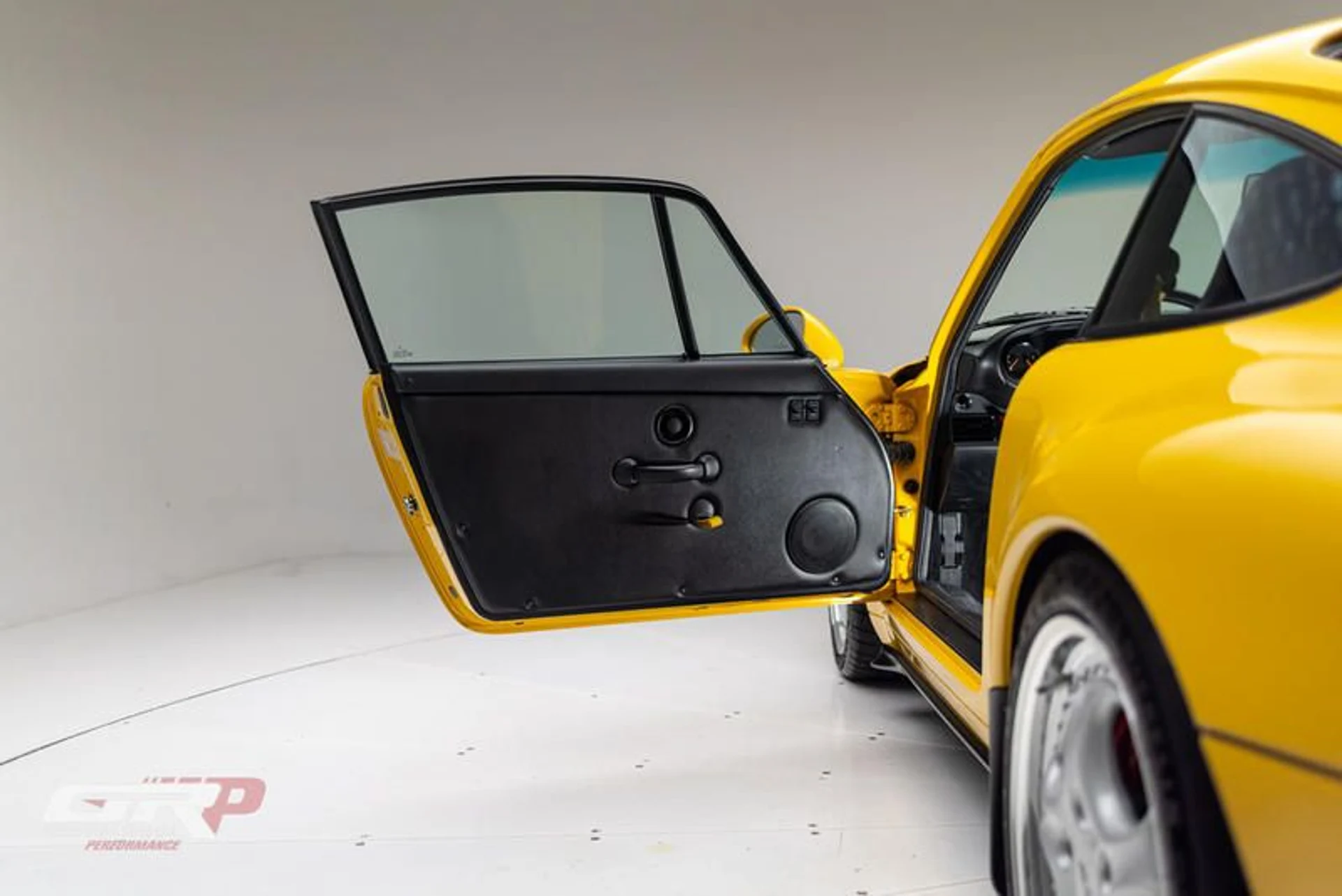 mph022_2541128993_5_FFF_7_A94_7721_43_AF_A9_FA_64_F038_C17_B48_2215d21e40