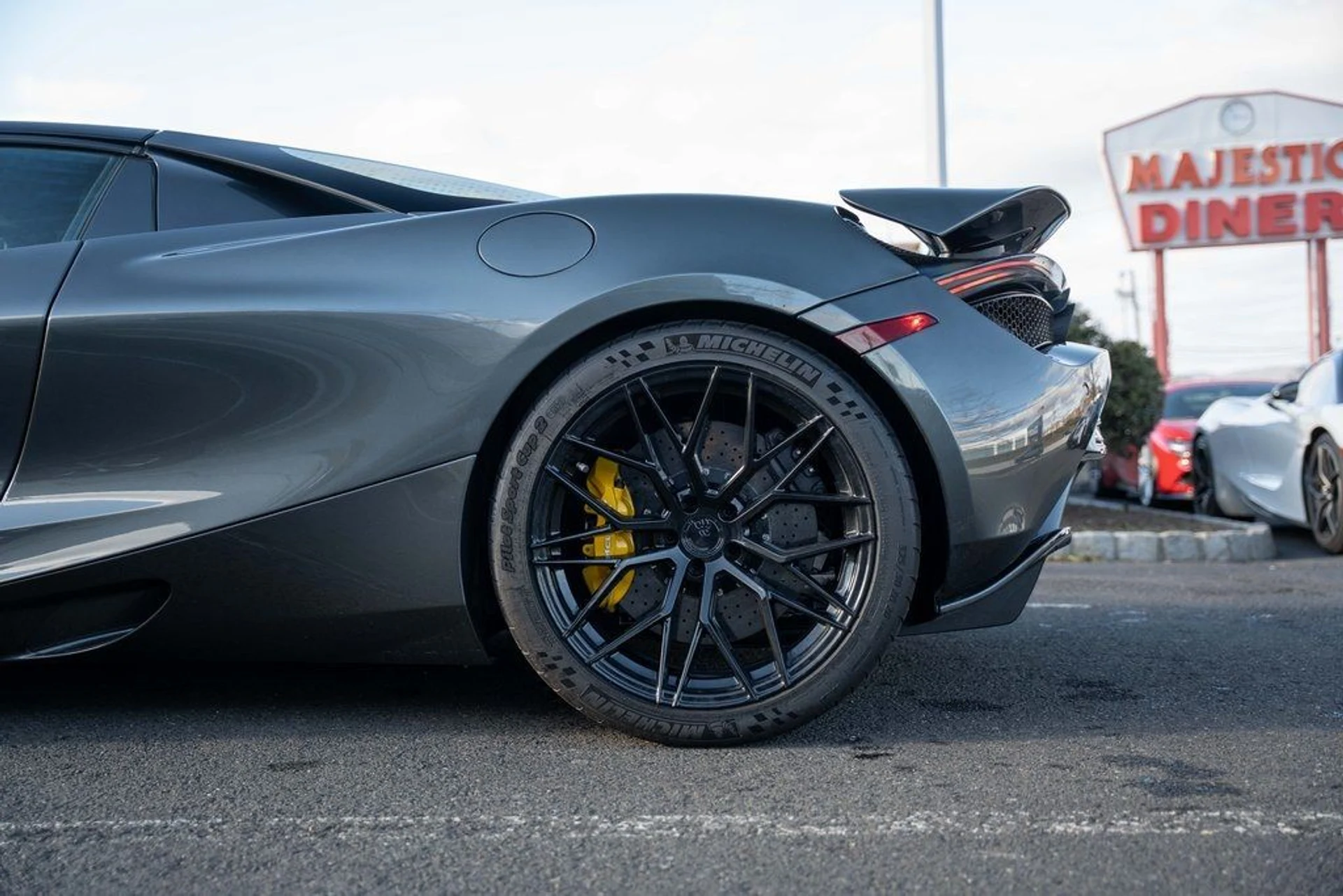 mph022_2546498111_image_24_7186ae1278