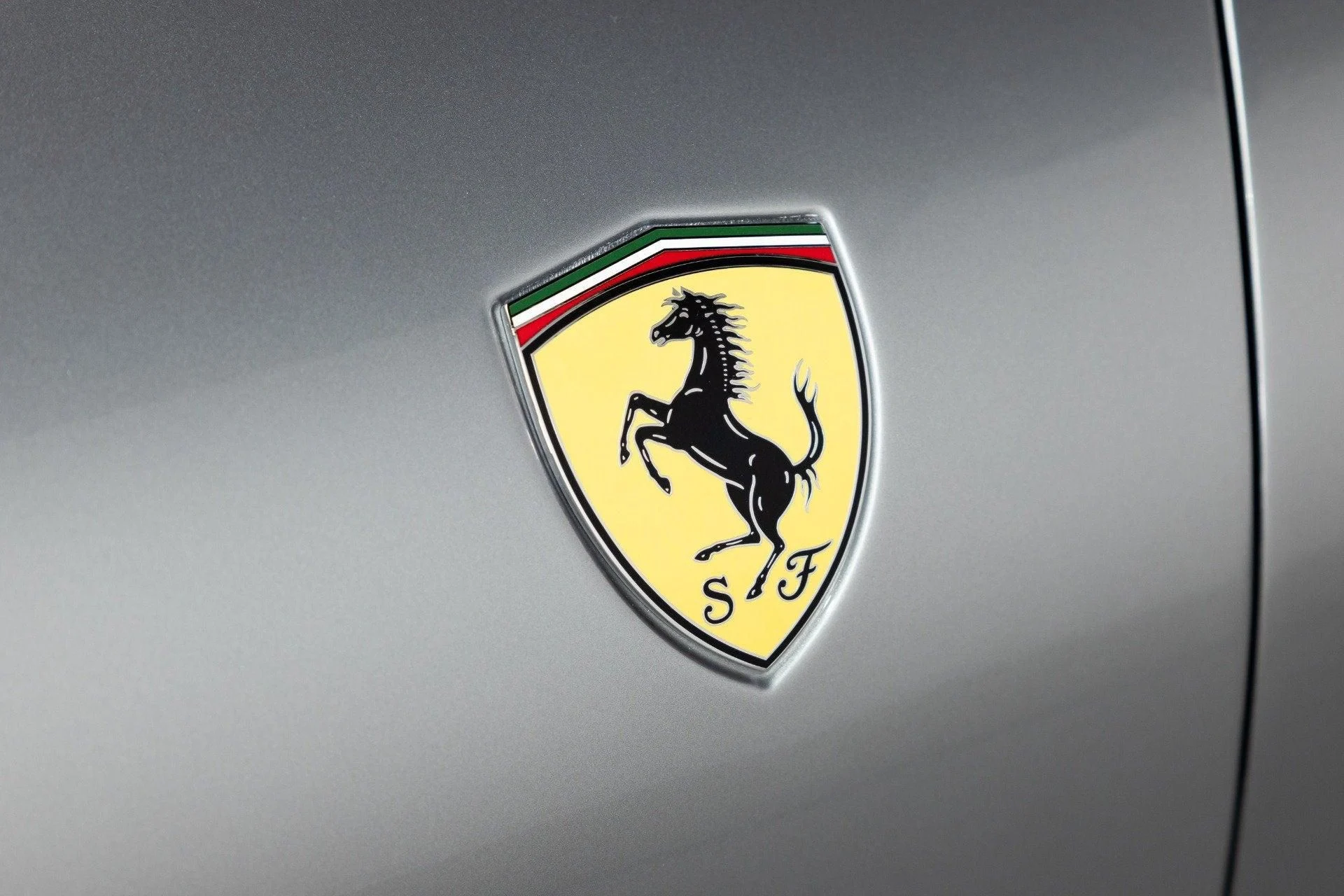 mph022_2548783060_Used_2023_Ferrari_Roma_1783519057_82f5f0dca3