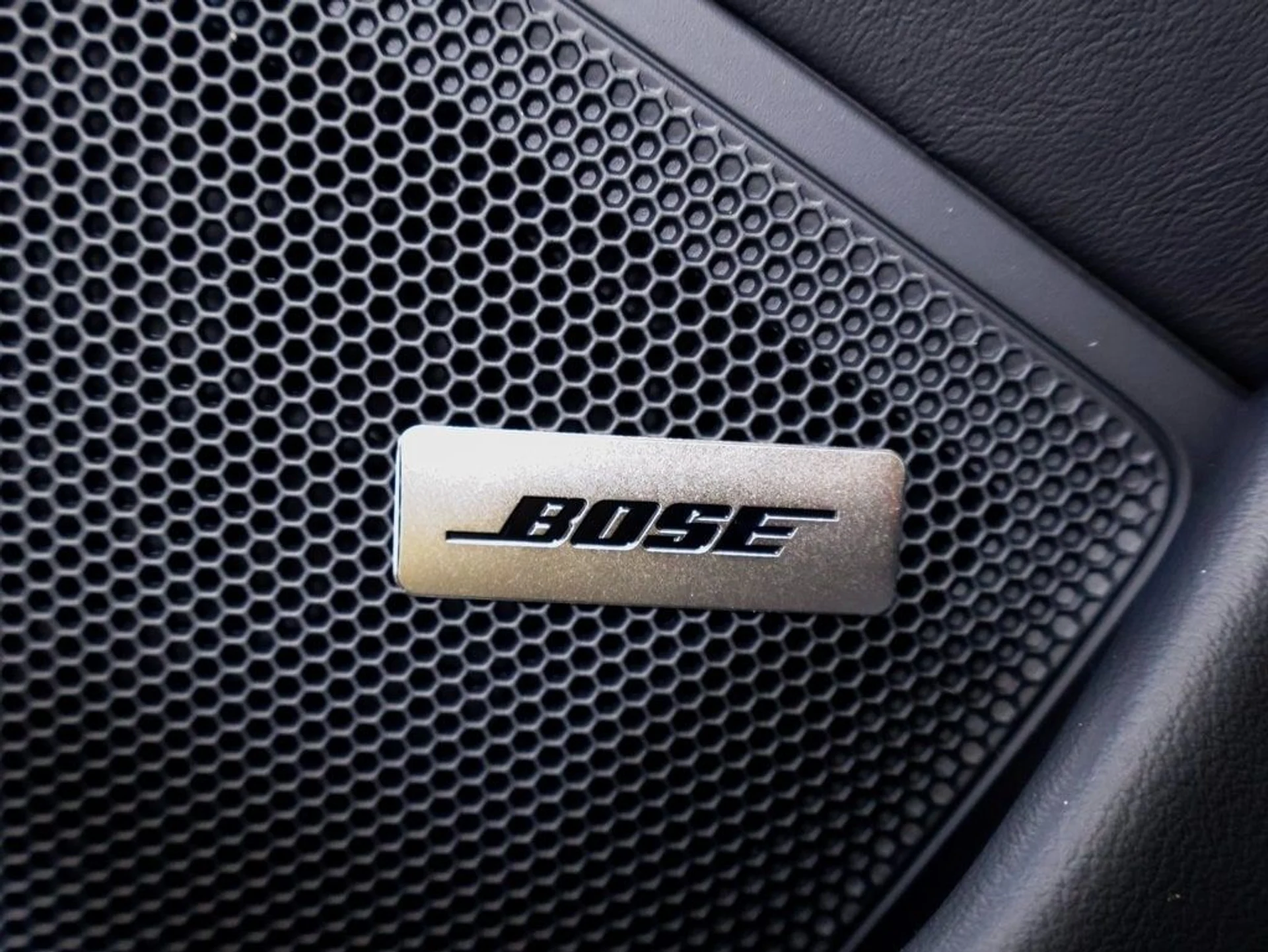 mph022_2552376957_1f85c41c0c5086fcedad5636263329c8x_7e75edbf99