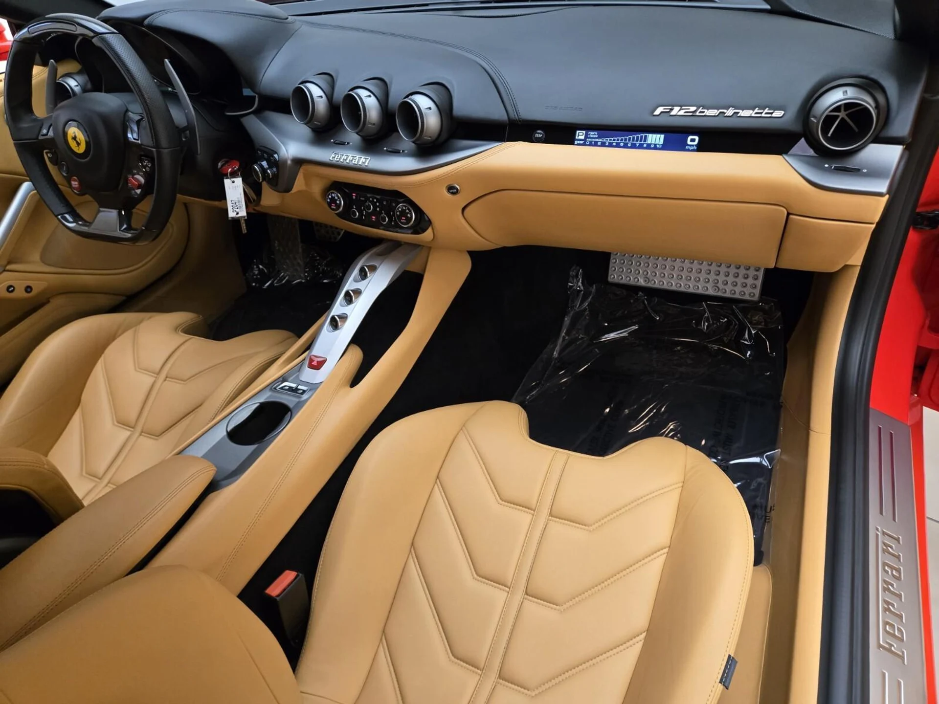mph022_2553673472_Used_2014_Ferrari_F12_Berlinetta_1756190338_6942a01d6b