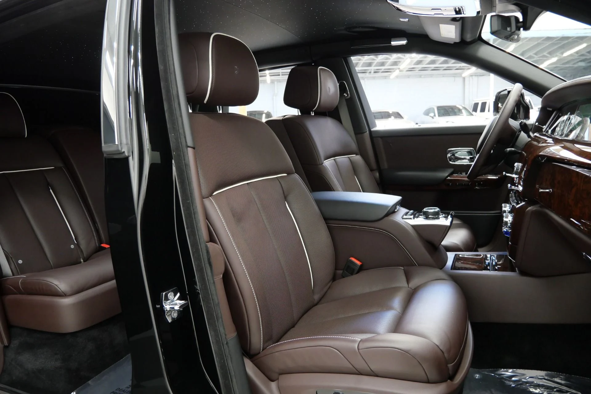 mph022_2554470054_Used_2019_Rolls_Royce_Phantom_The_Phantom_Package_Very_Low_Miles_Bespoke_Audio_1791821565_c8be0448c2