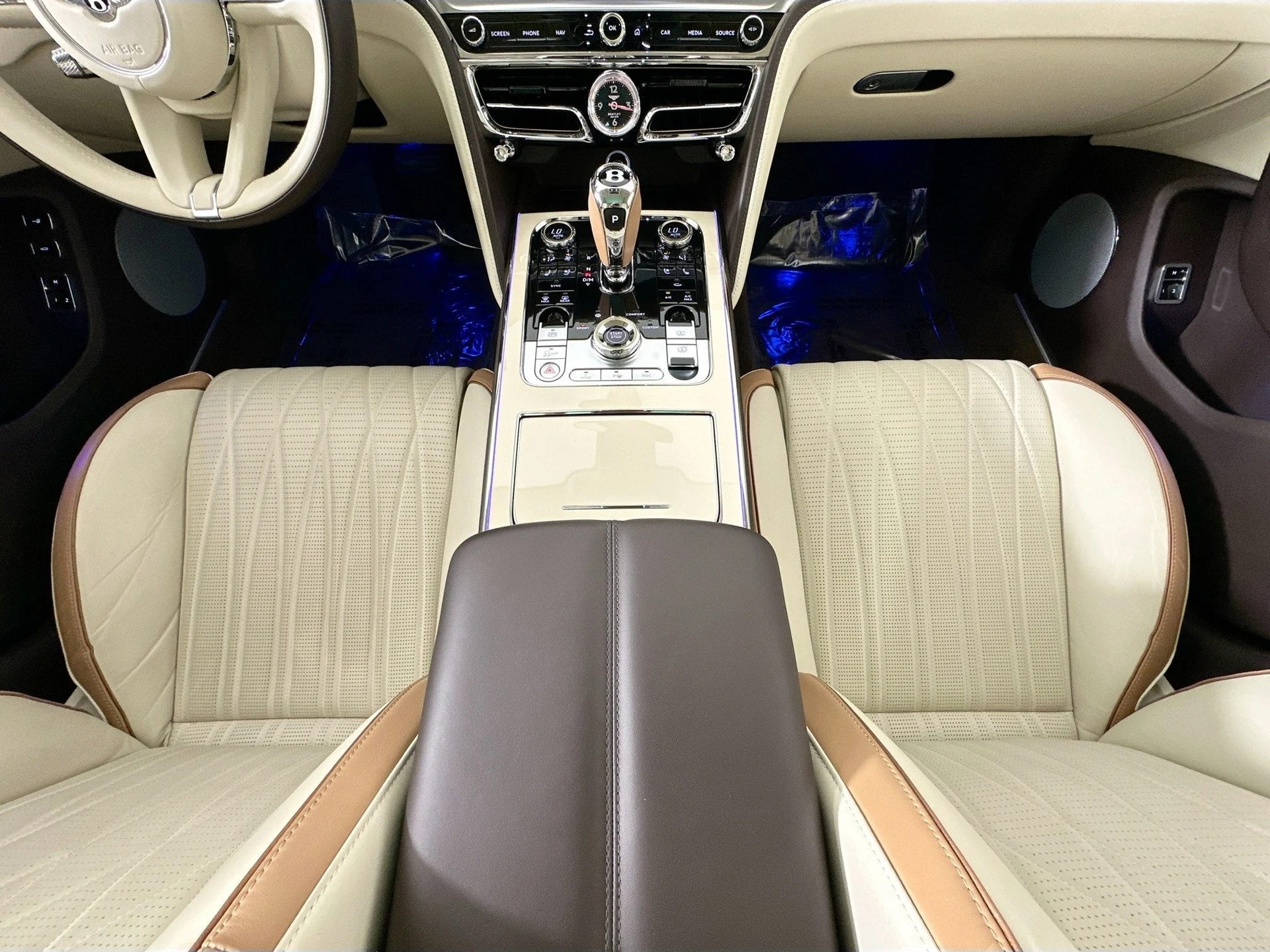 mph022_2560710274_23_587e5bbd5c