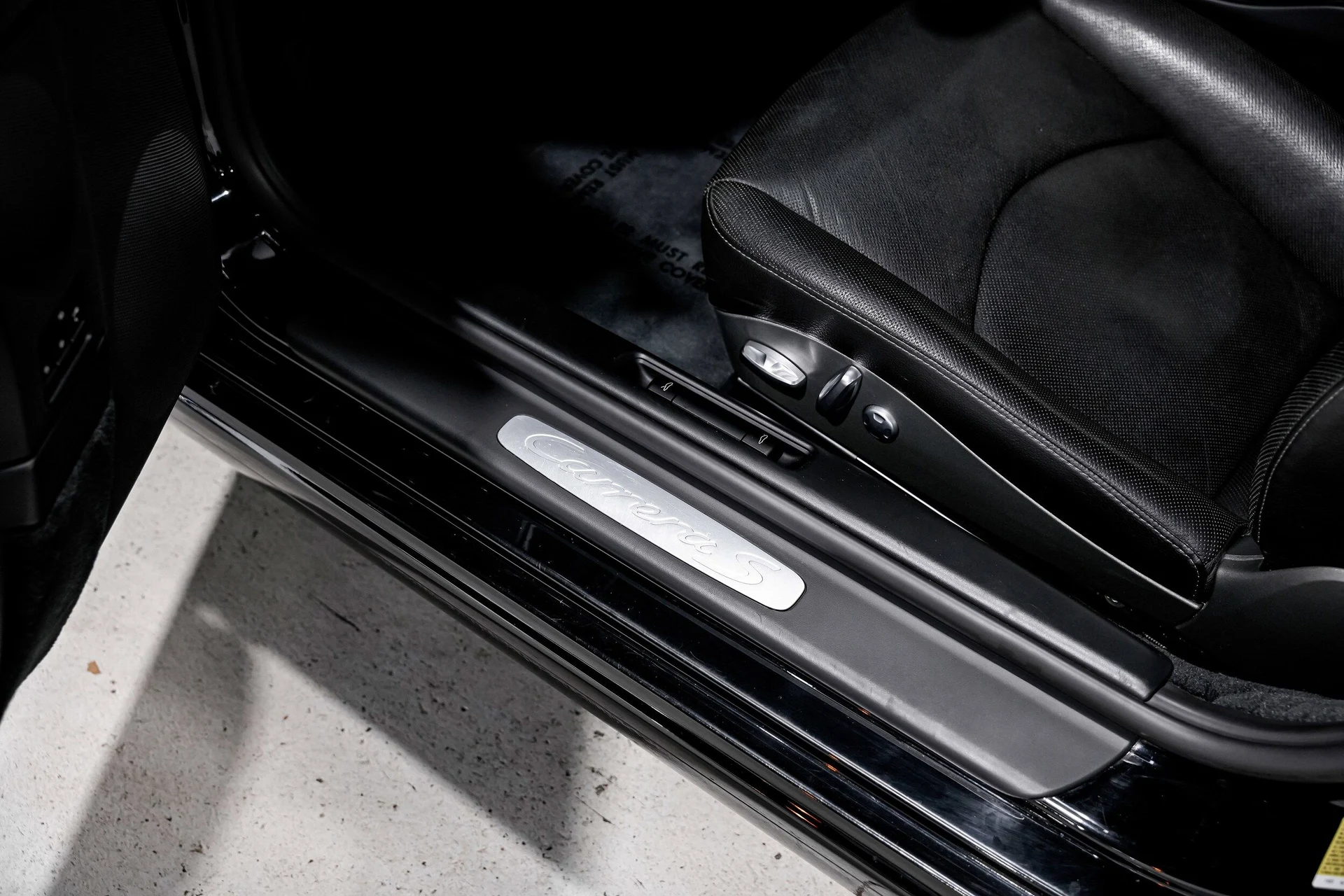 mph022_2562282851_73fdeed48de33743c2eb632298ee963ax_0a0fd5a802