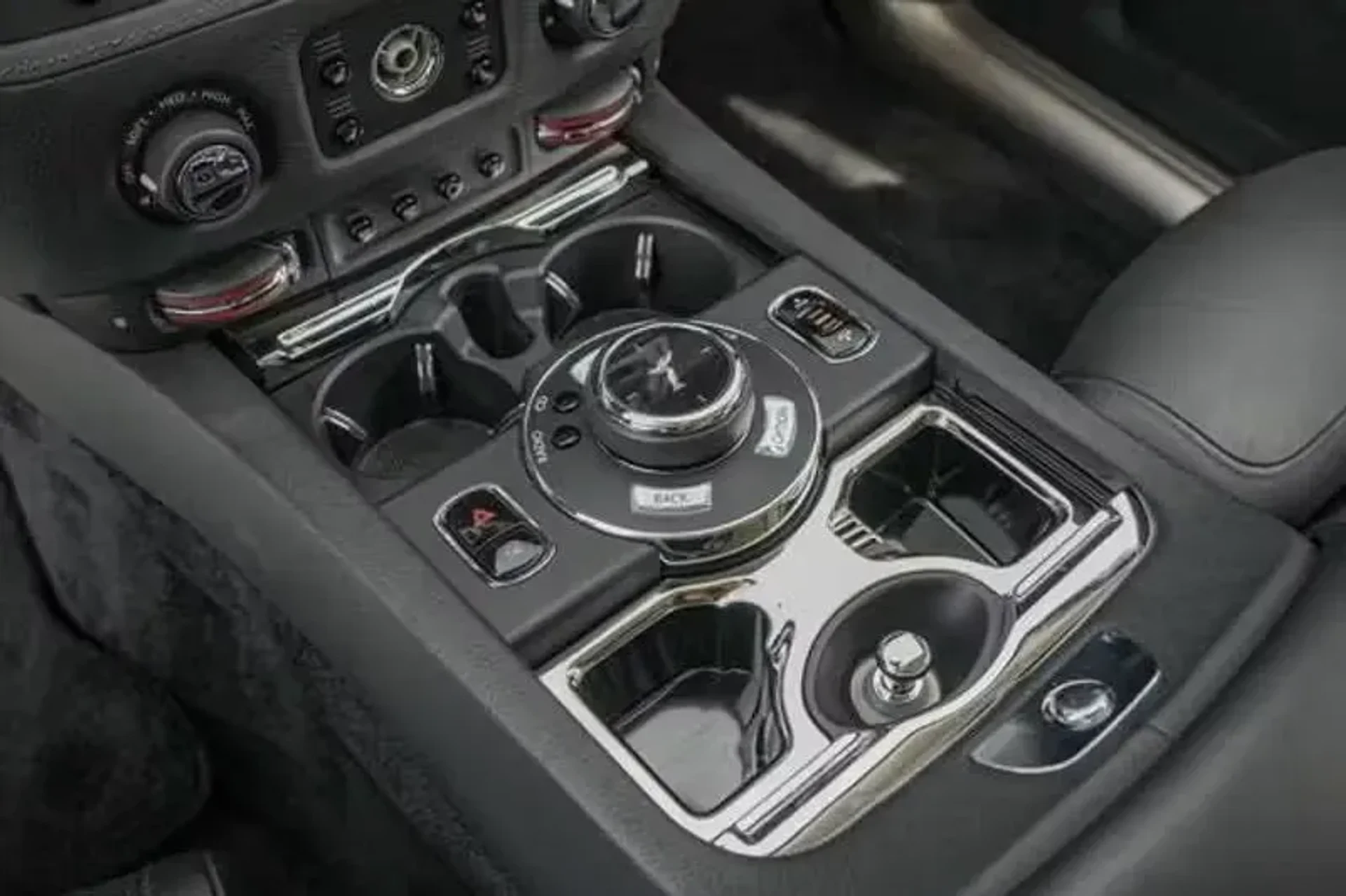 mph022_2563391406_be344582cf1c45b88377f9689f848f73_188e0dee0c