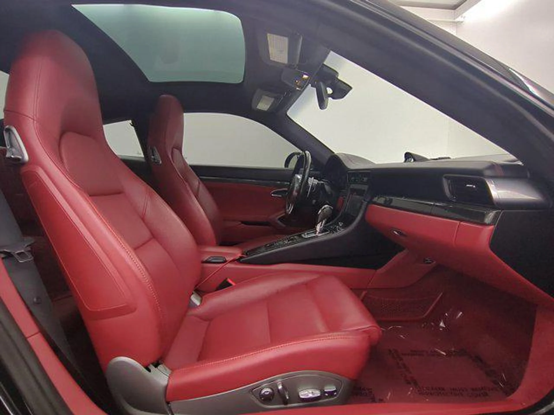 mph022_256465110_oy_Tr_P_Fntpwh_Lf_Ol6rd_Ofdi_AIG_5_E_e7c9db6e2b