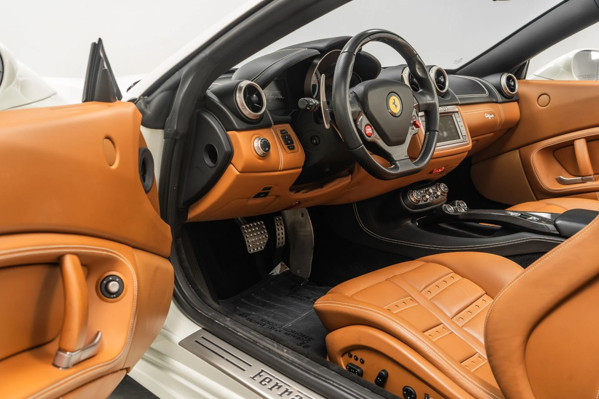 mph022_2572049015_Used_2014_Ferrari_California_1756832165_d63c09a01c