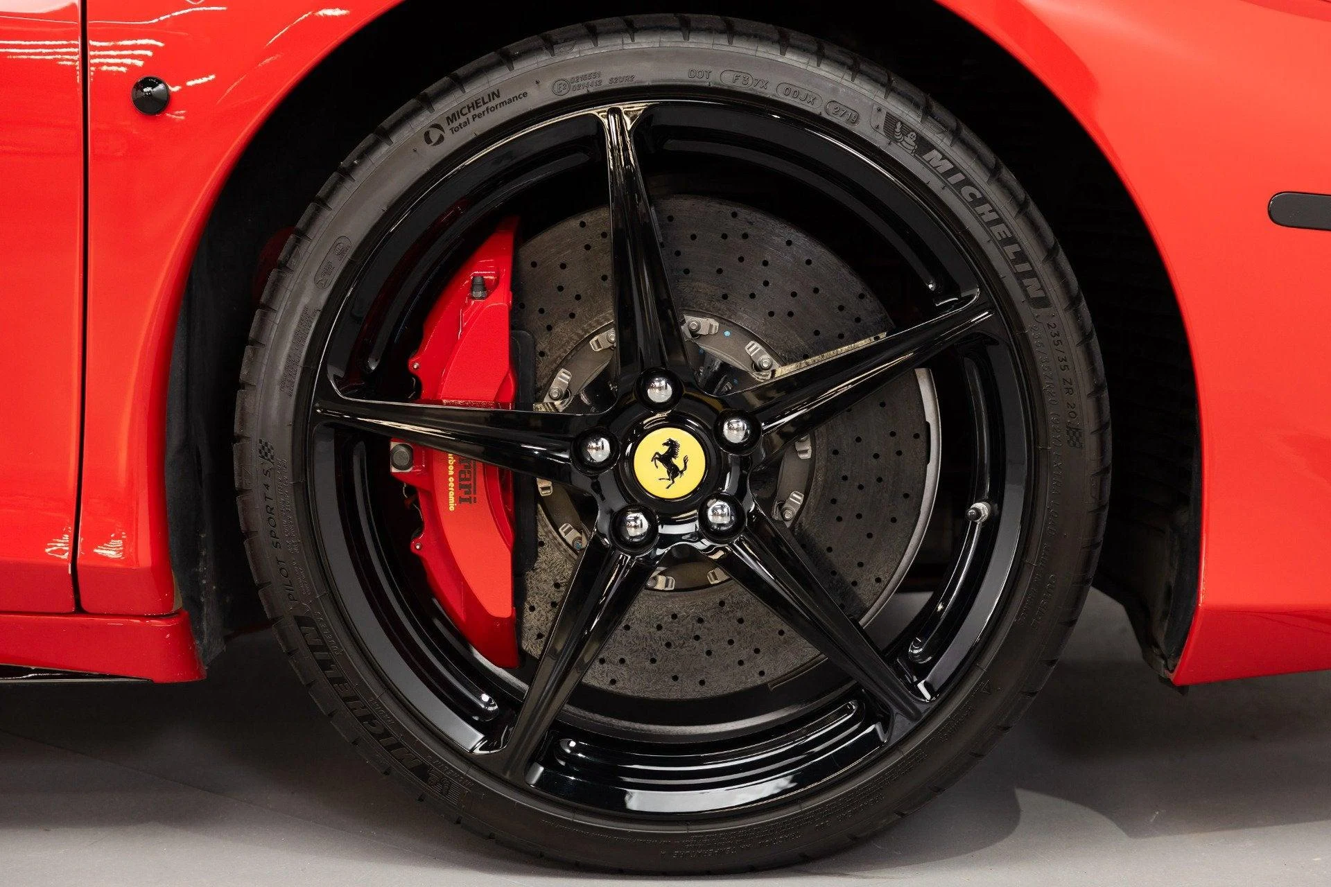 mph022_2581883758_Used_2014_Ferrari_458_Spider_1791985645_ddc1985913