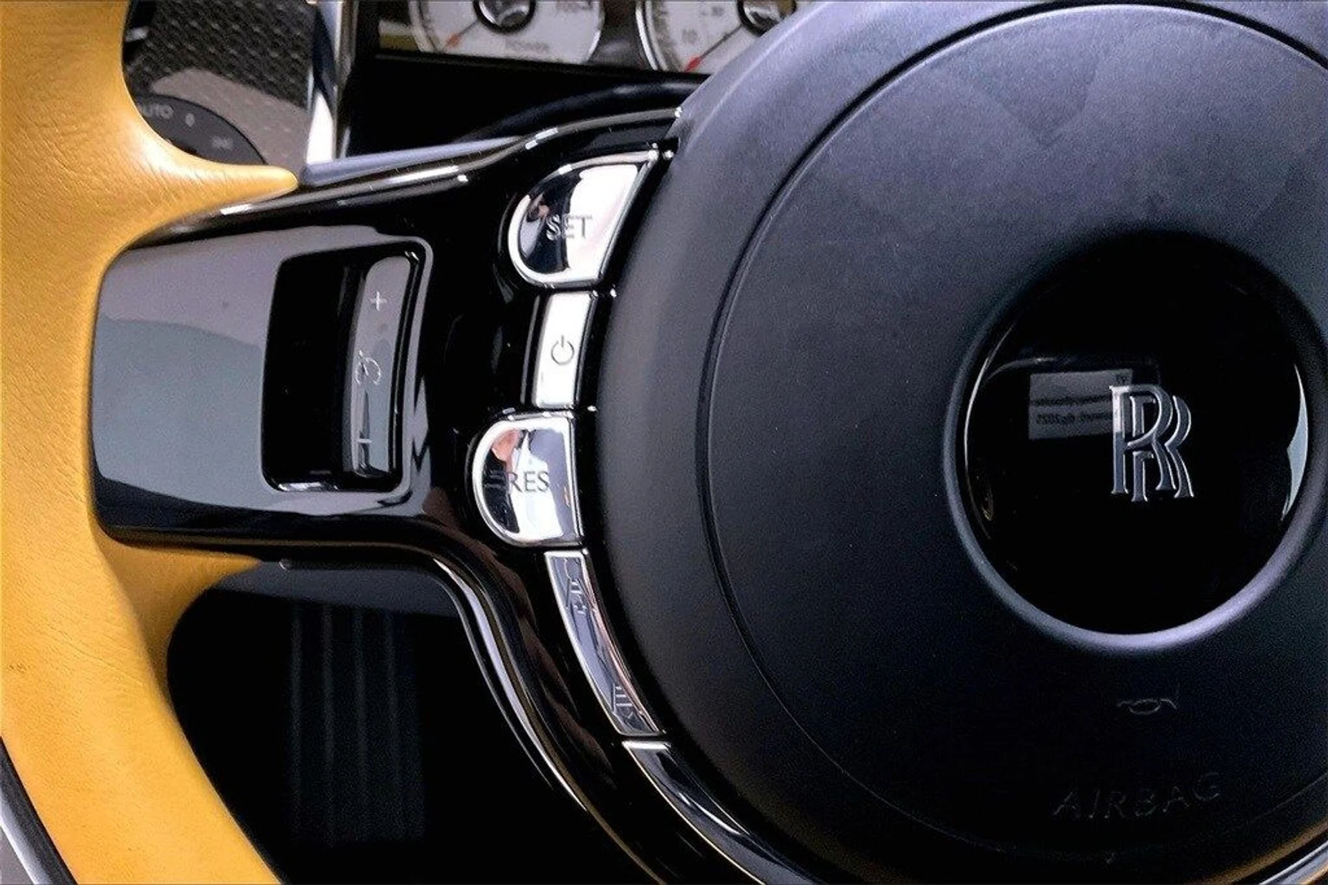 mph022_2582054687_e588bfc61fc58fa21edb5474e0dcc7aex_5caddb4b02